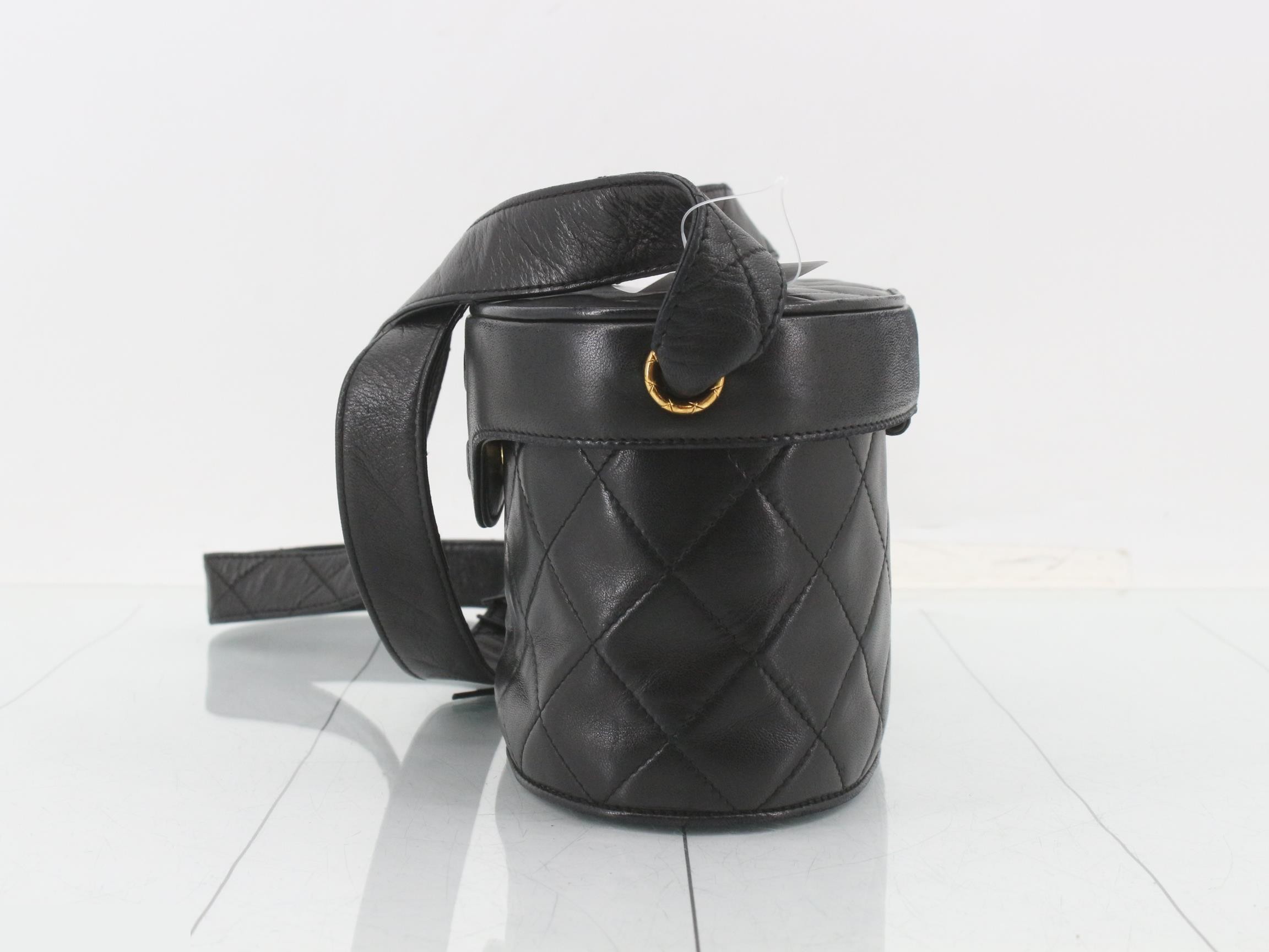 Matelassé (bag) - Shoulder bag — view 3