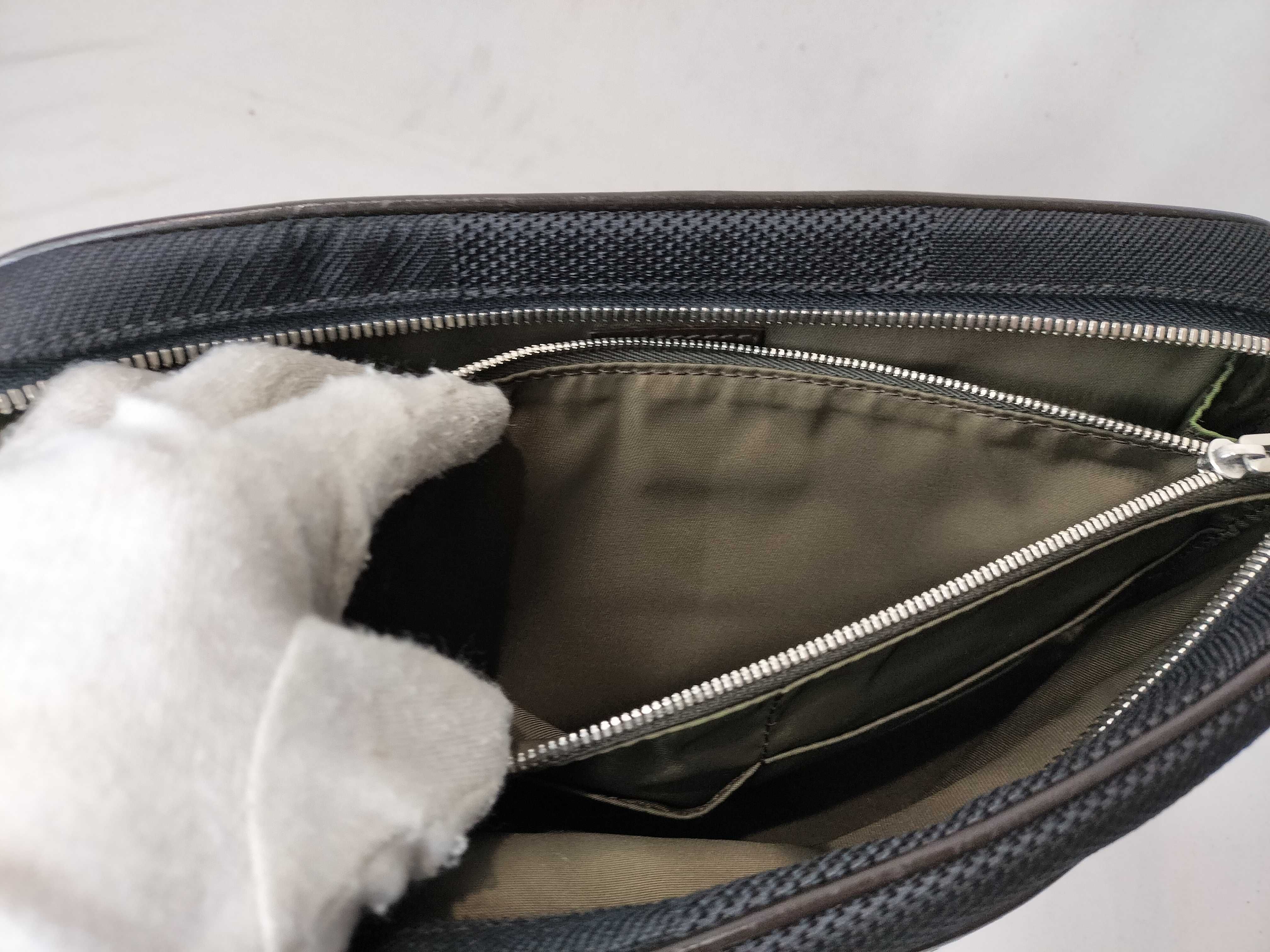 Damier Vuitton Damier Geant Acrobat M93620 Shoulder Bag — view 13