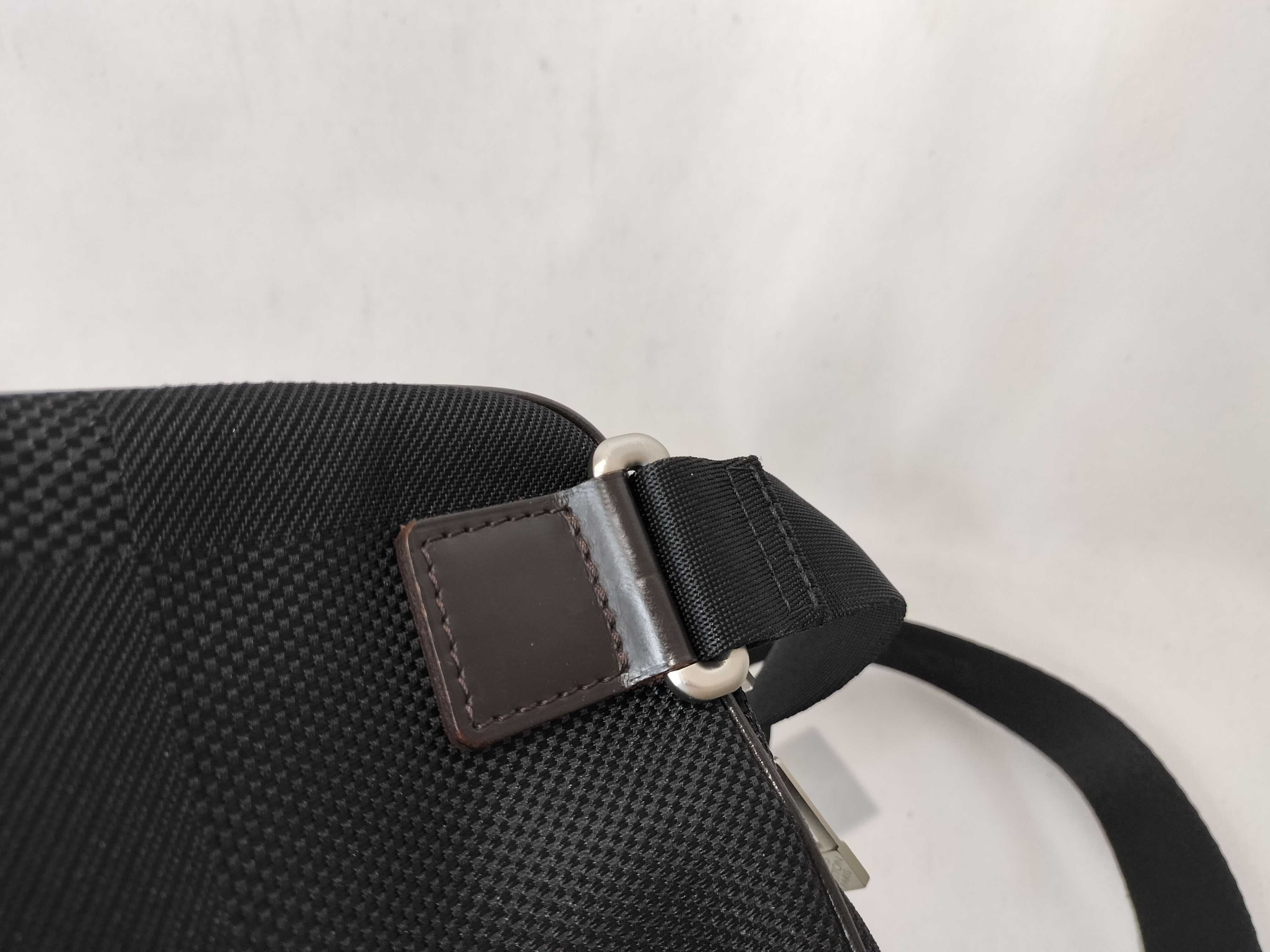 Damier Vuitton Damier Geant Acrobat M93620 Shoulder Bag — view 6