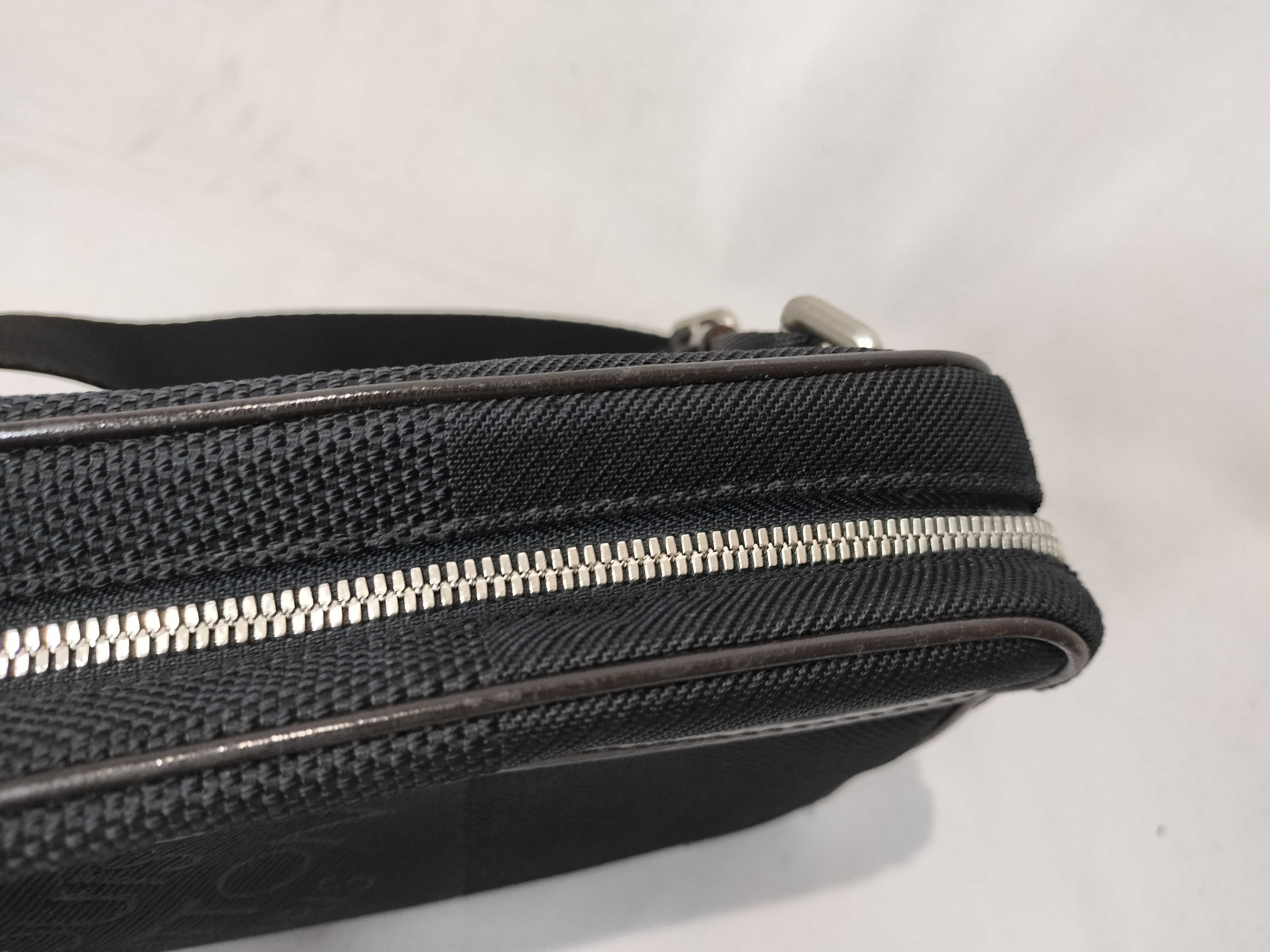 Damier Vuitton Damier Geant Acrobat M93620 Shoulder Bag — view 9