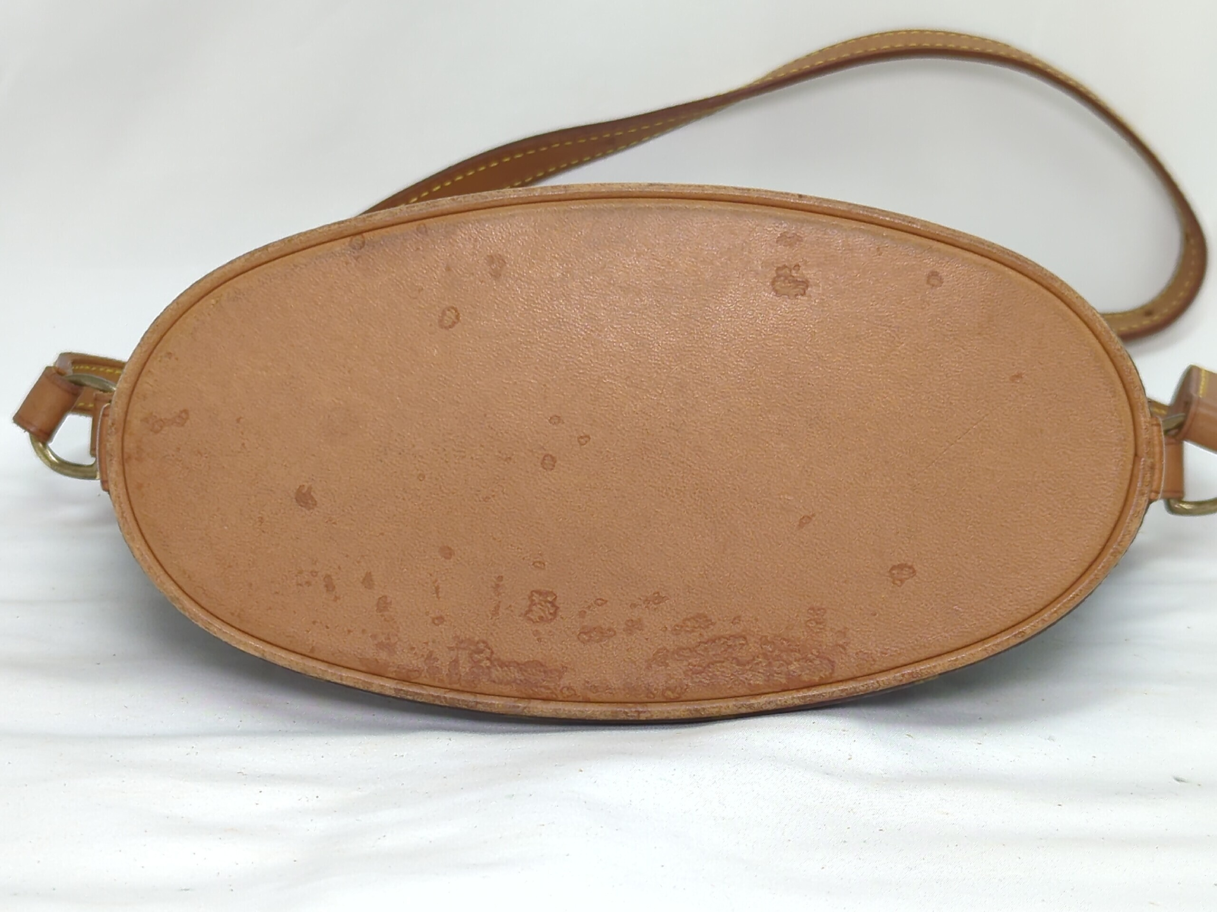 M51290 Monogram Druot Shoulder Bag — view 5