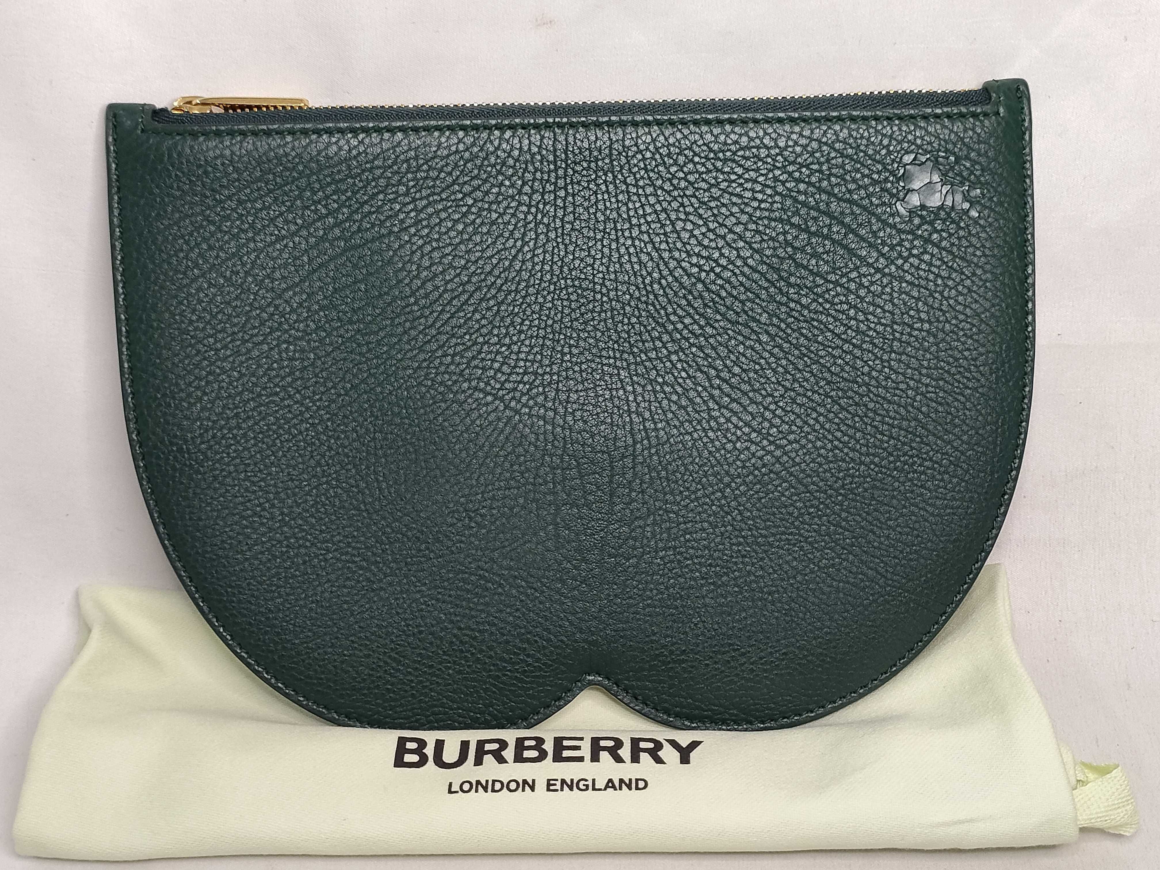 House Check Vine Leather Clutch Bag
