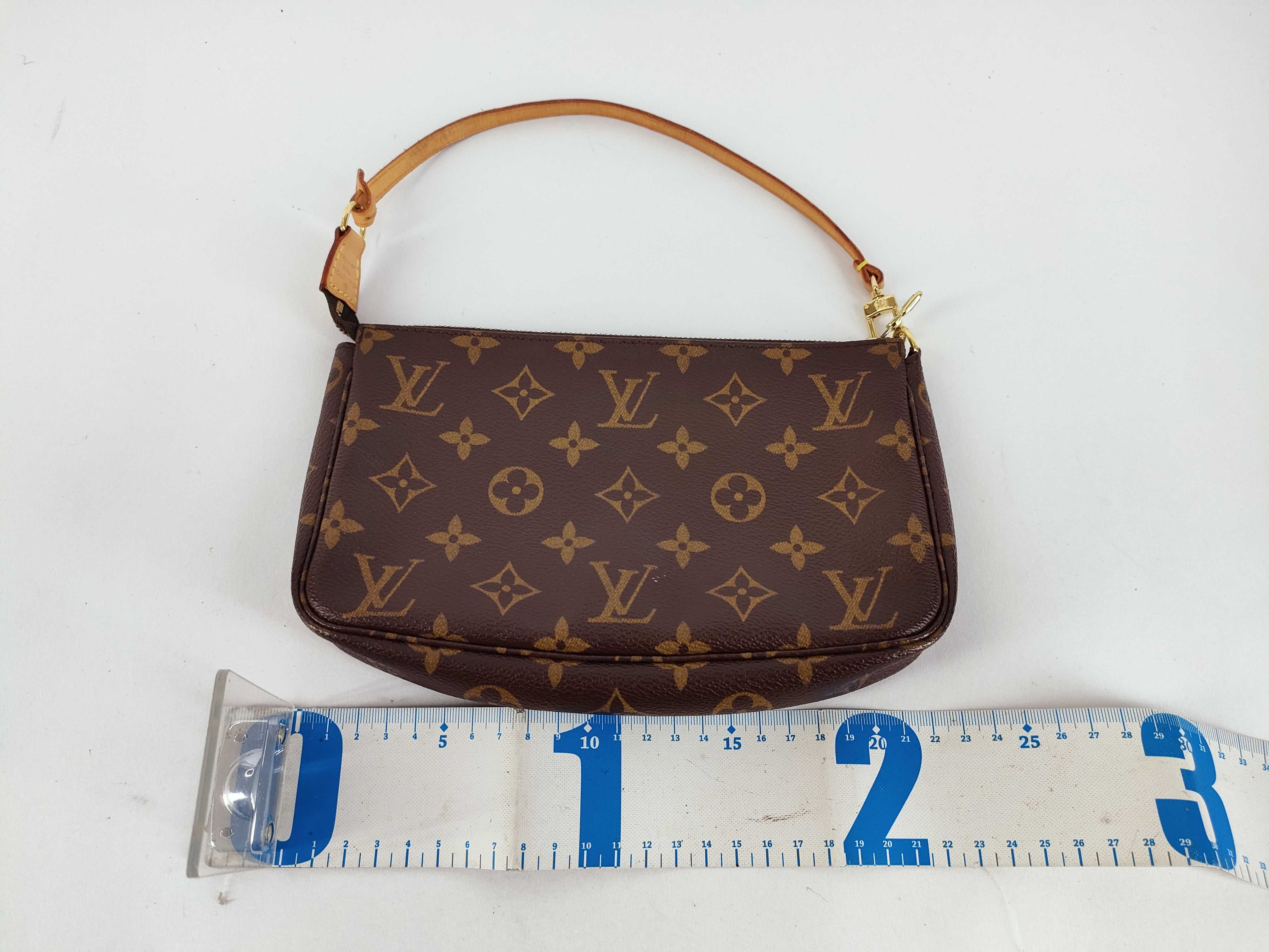 Monogram Accessoires Pouch — view 2