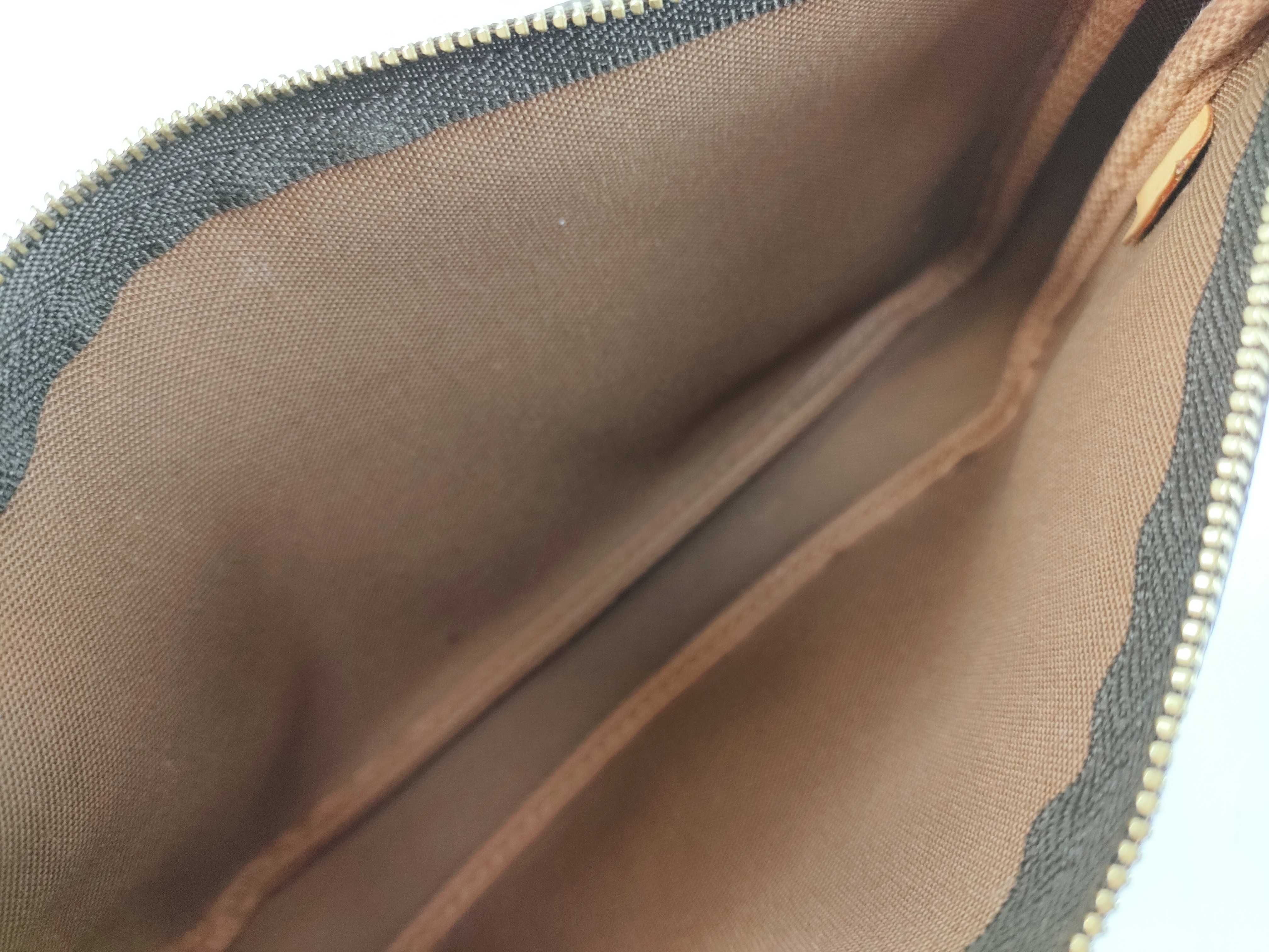 Monogram Accessoires Pouch — view 11