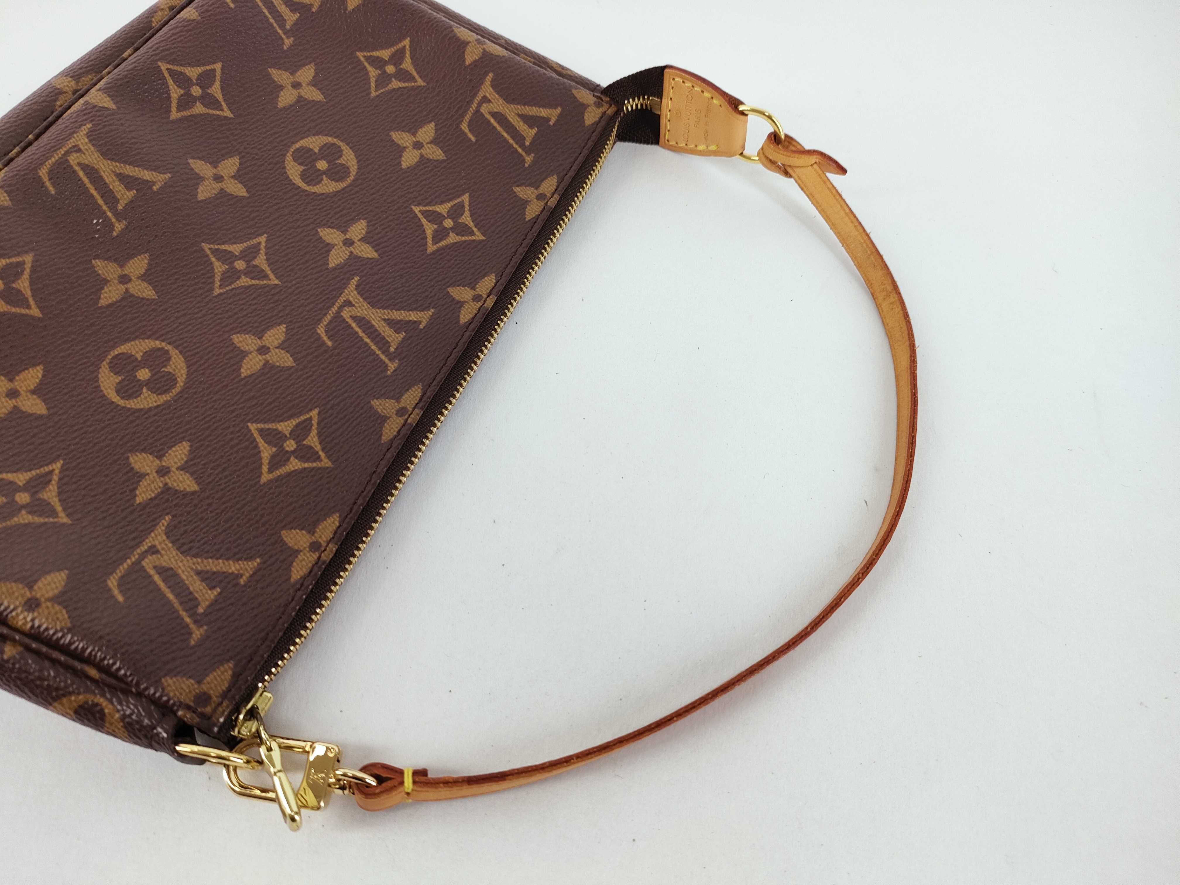 Monogram Accessoires Pouch — view 3