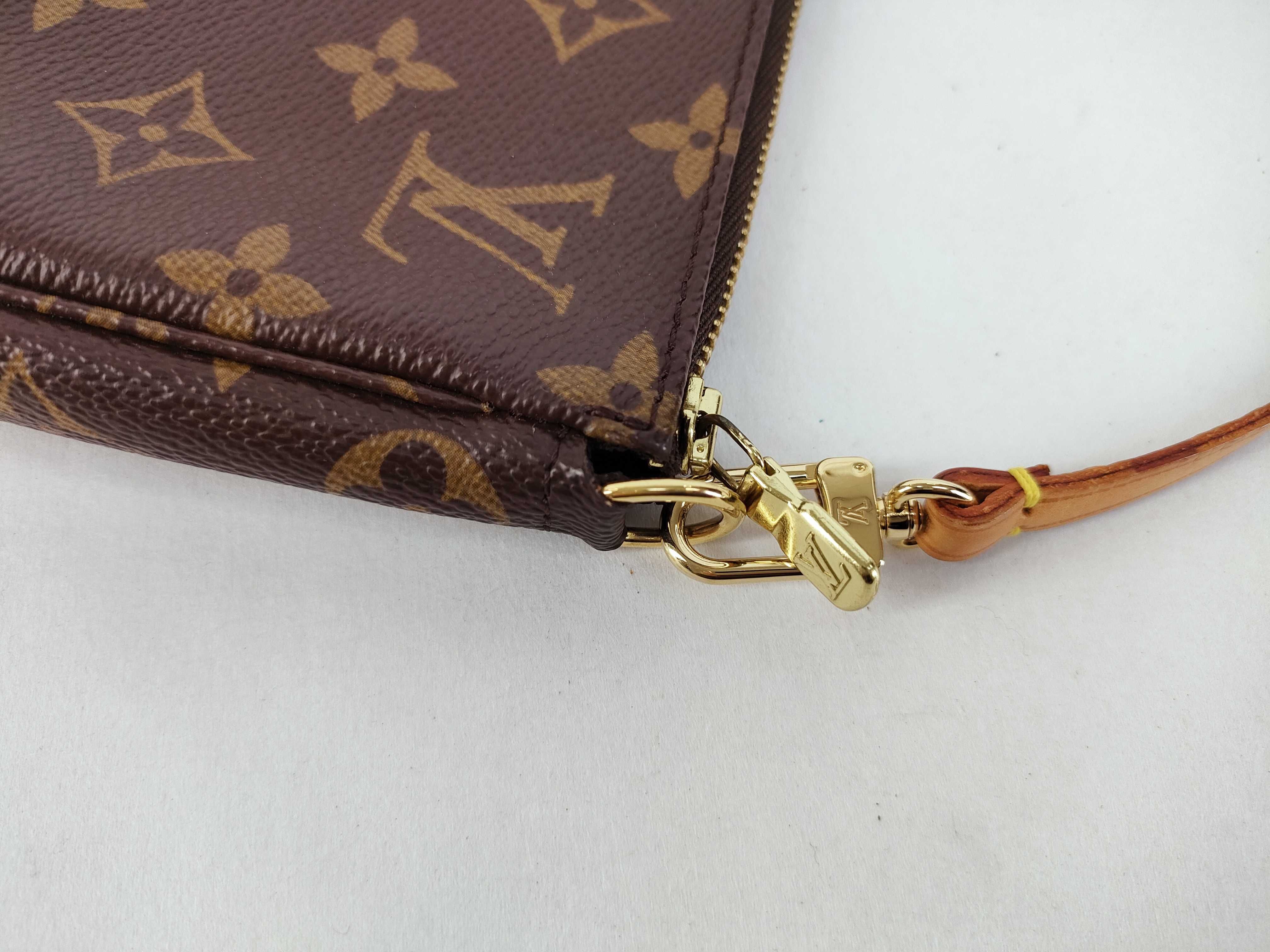 Monogram Accessoires Pouch — view 5
