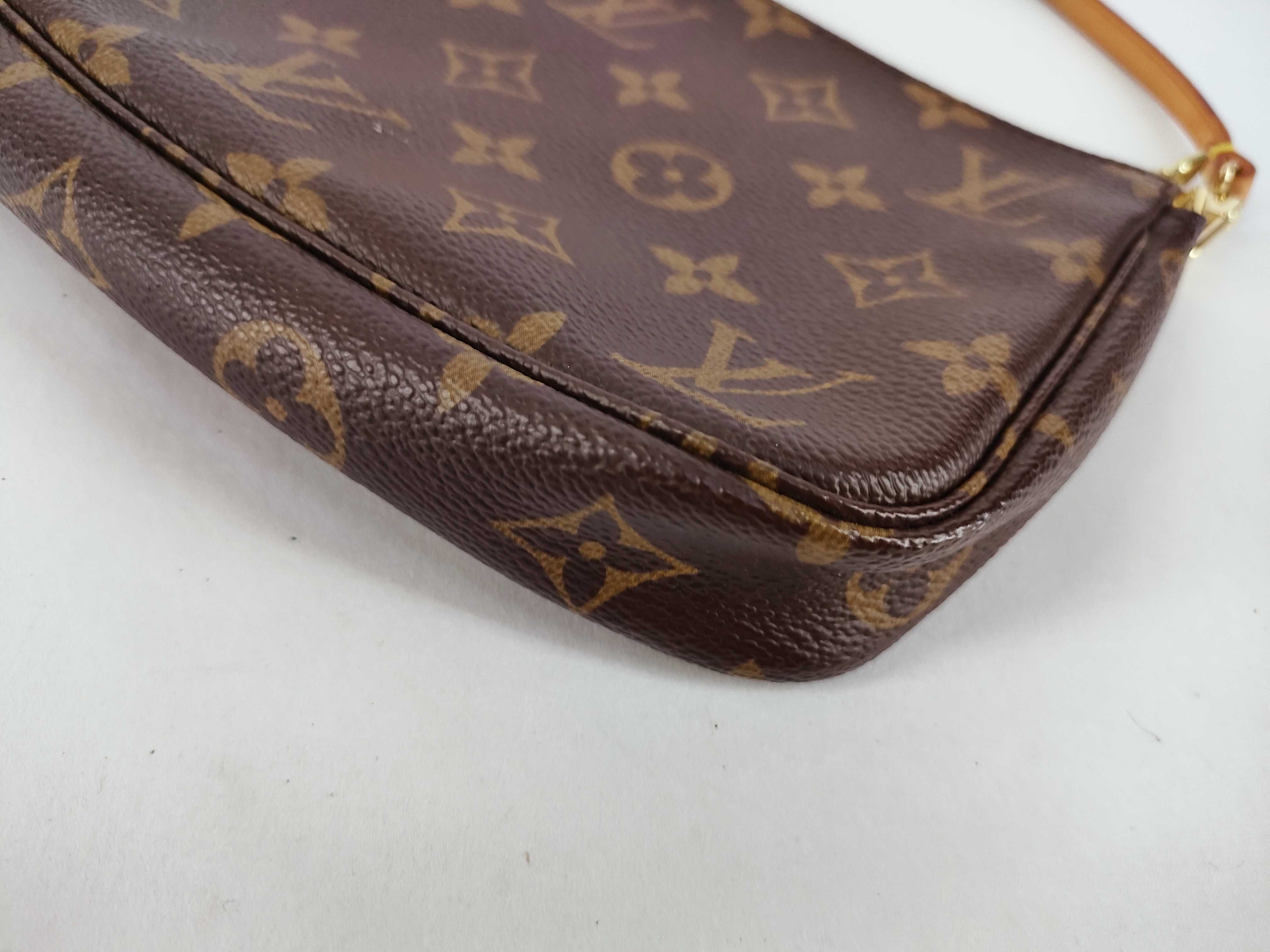 Monogram Accessoires Pouch — view 6