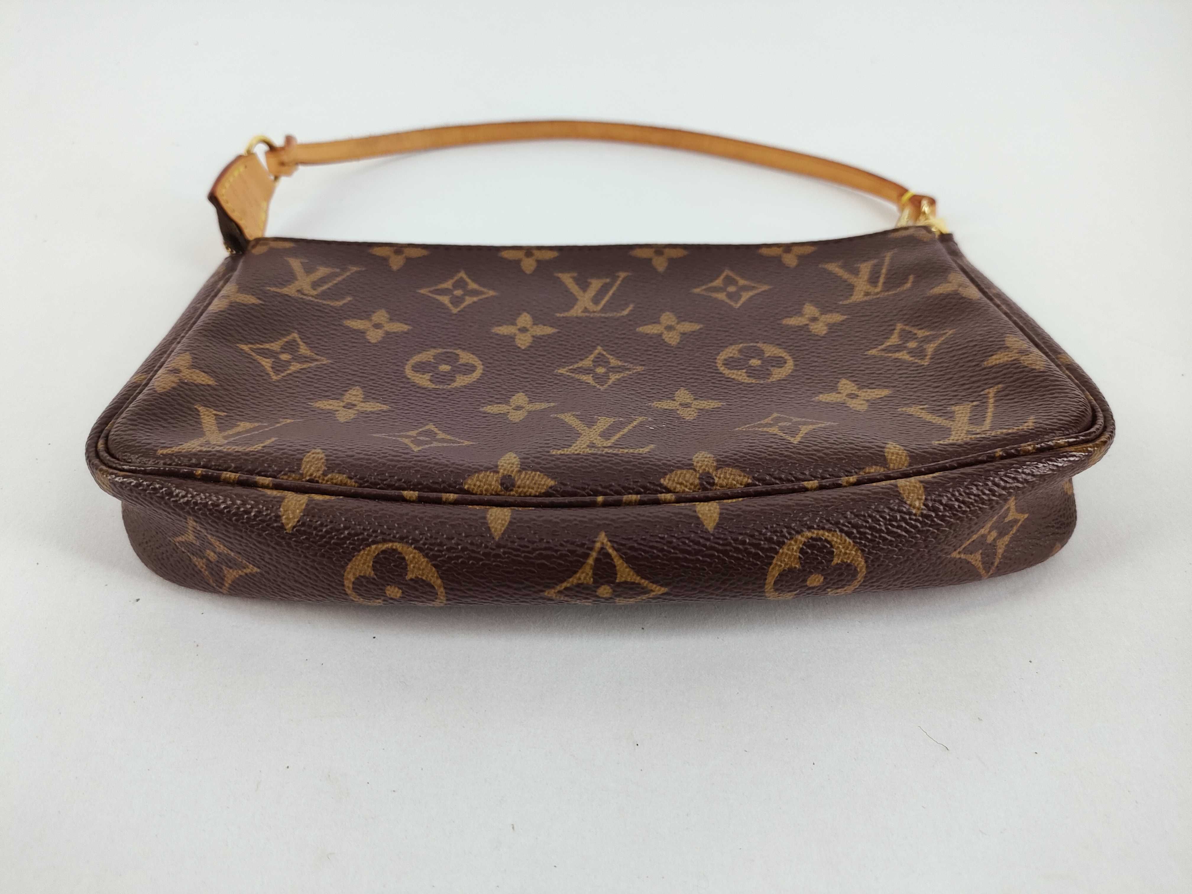 Monogram Accessoires Pouch — view 7