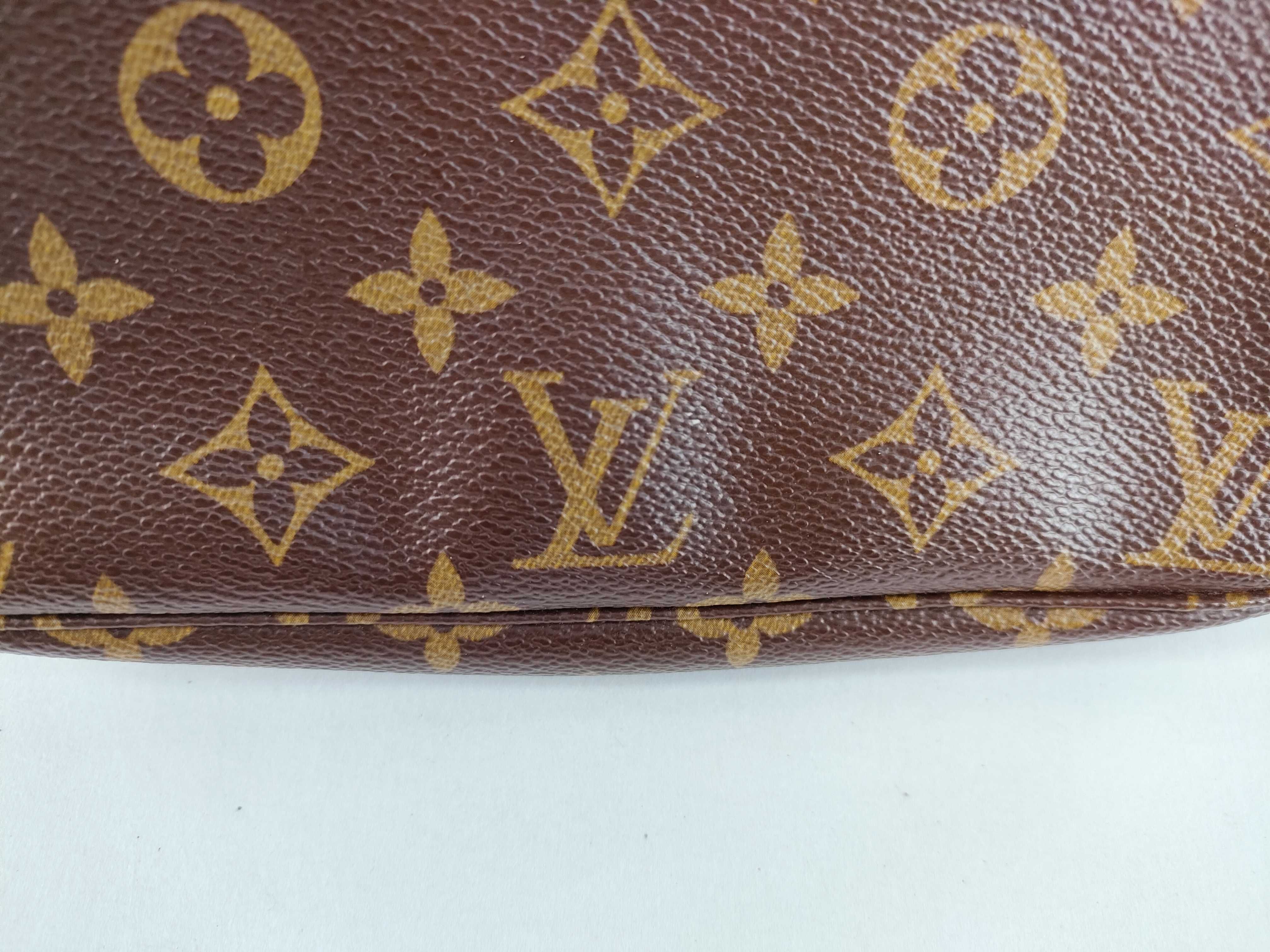 Monogram Accessoires Pouch — view 8