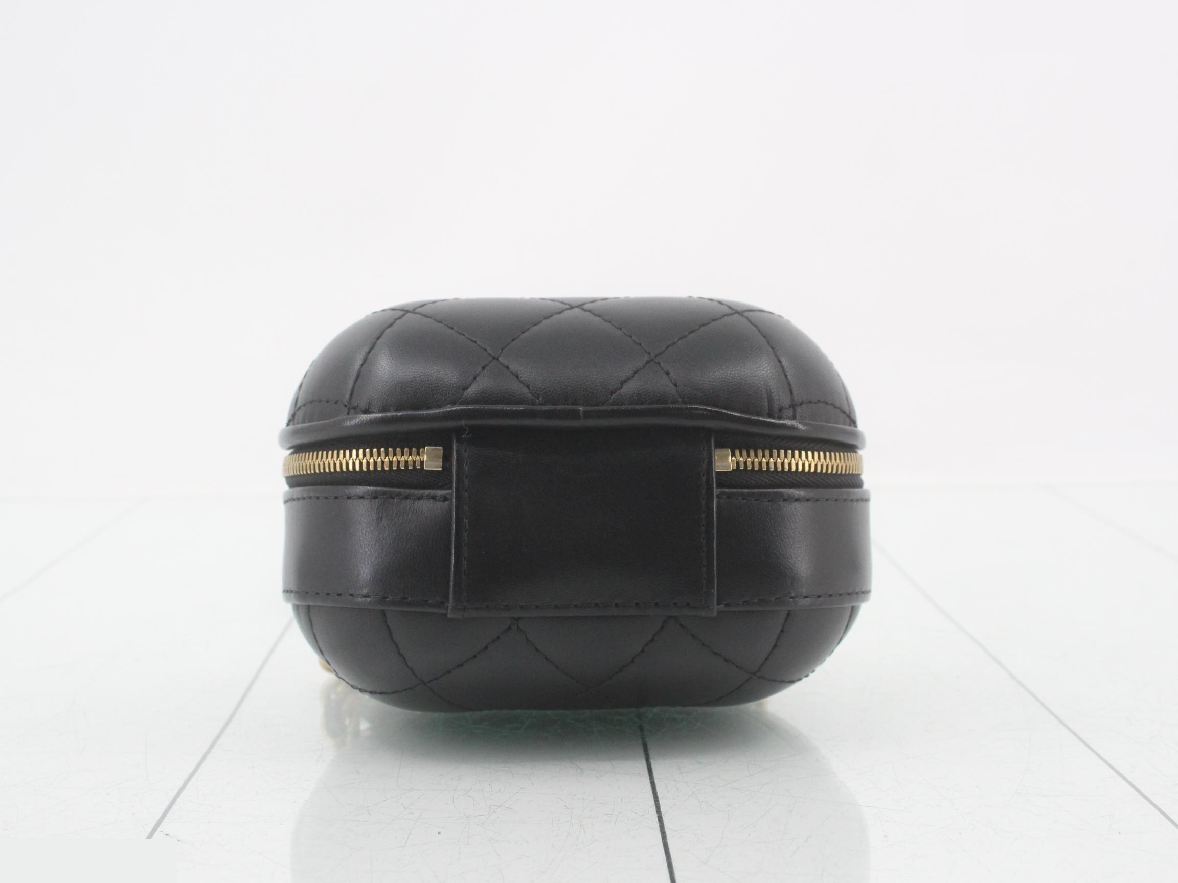 Matelassé Leather 2-Way Handbag — view 3
