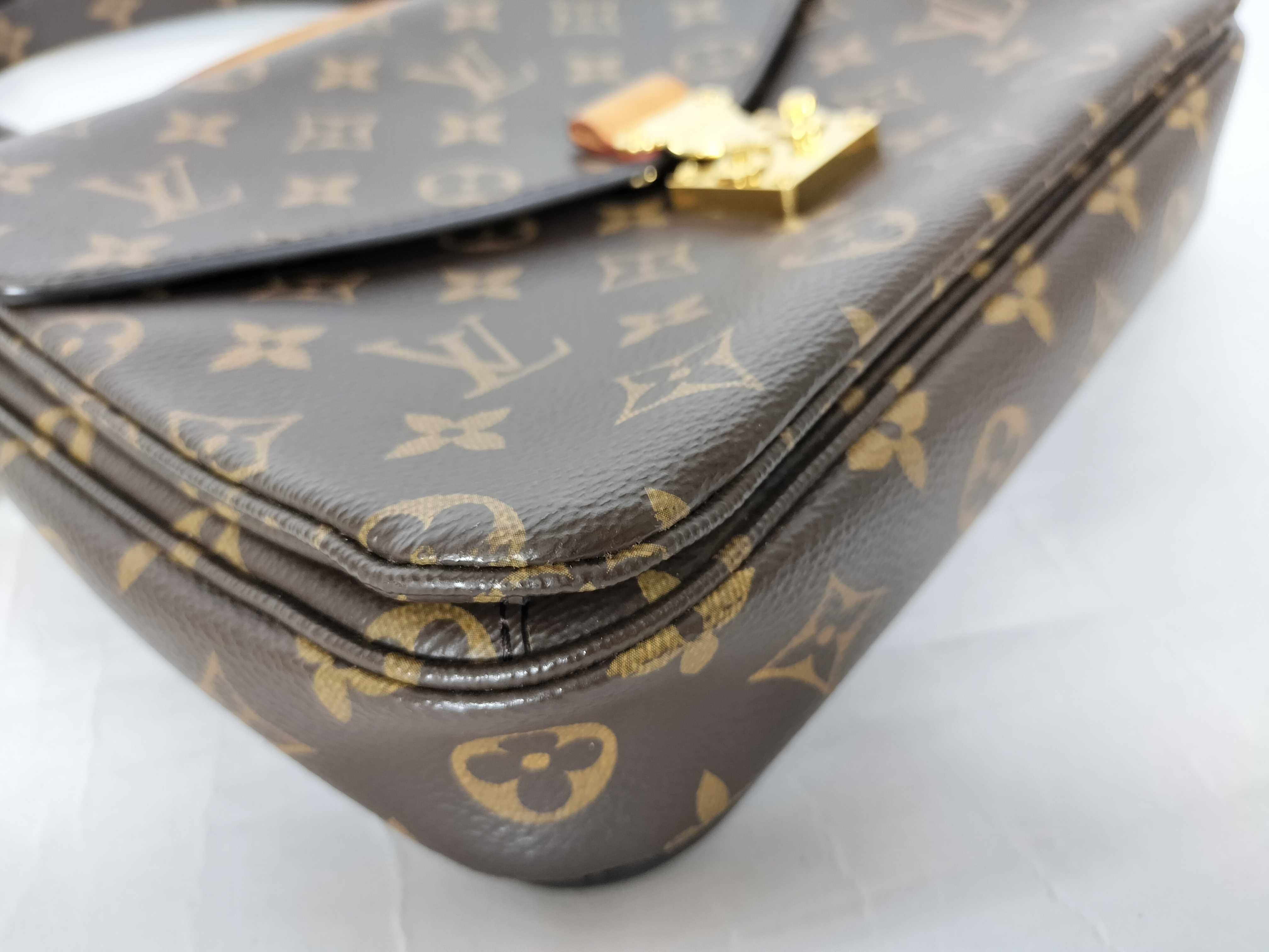 Monogram Pochette Metis Brown Gold Monogram PL0148 Handbag — view 7
