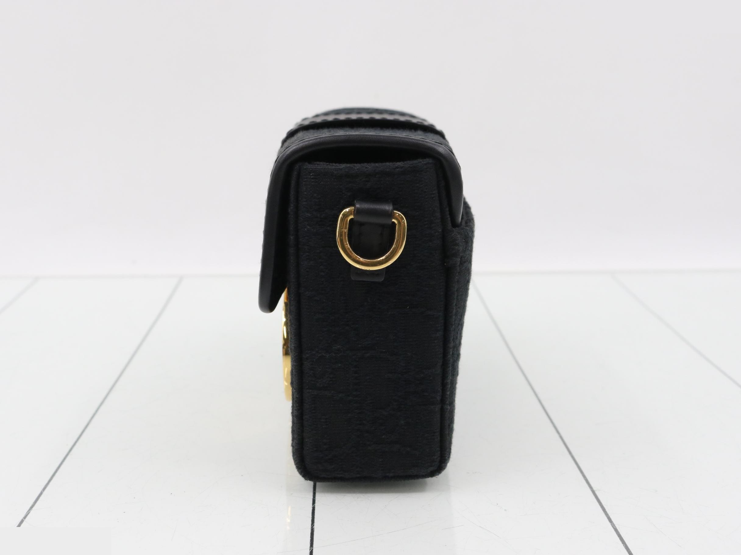 30 Montaigne Box Bag — view 3