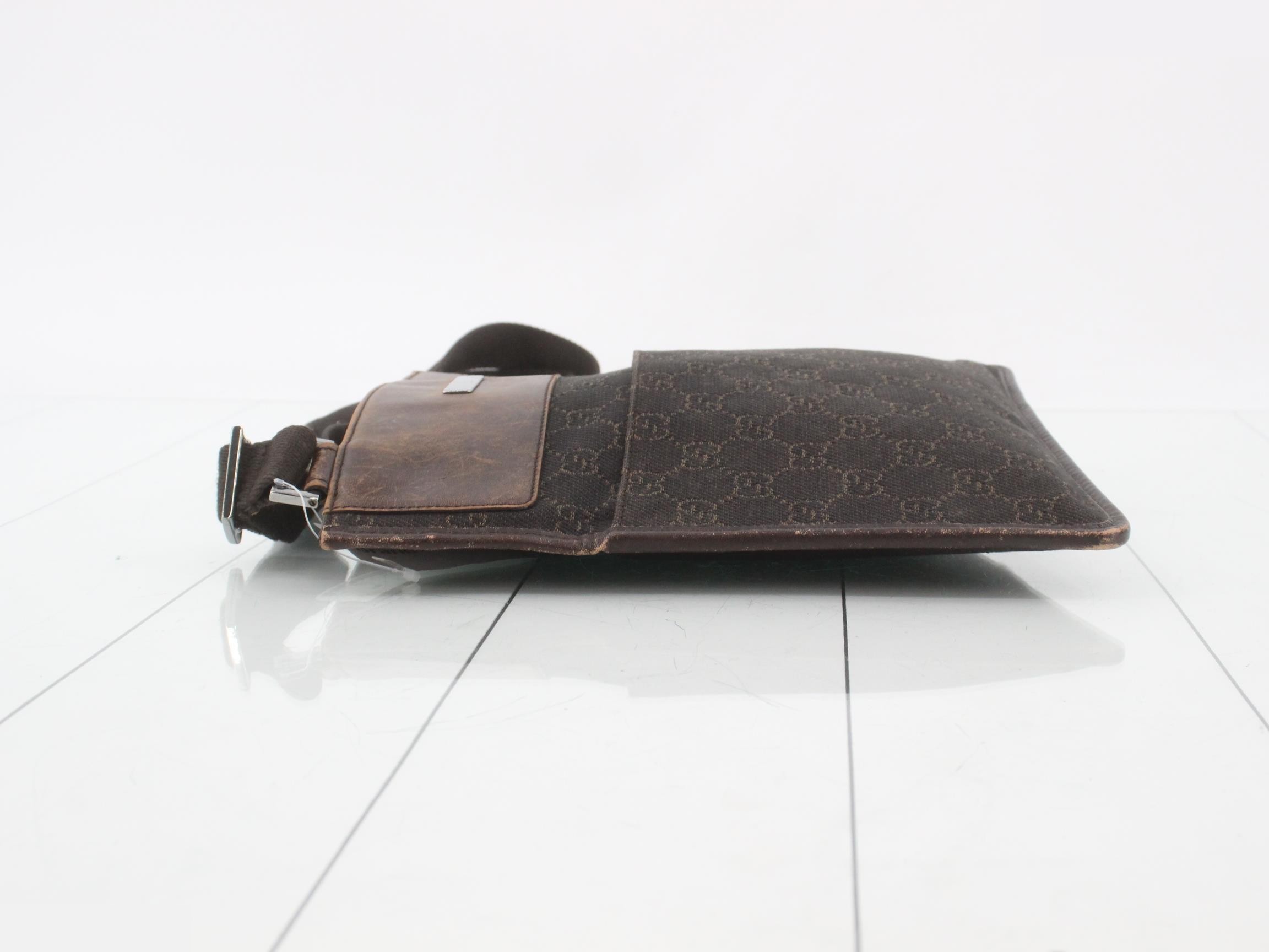 GG Canvas (Bag) - Shoulder Bag — view 4