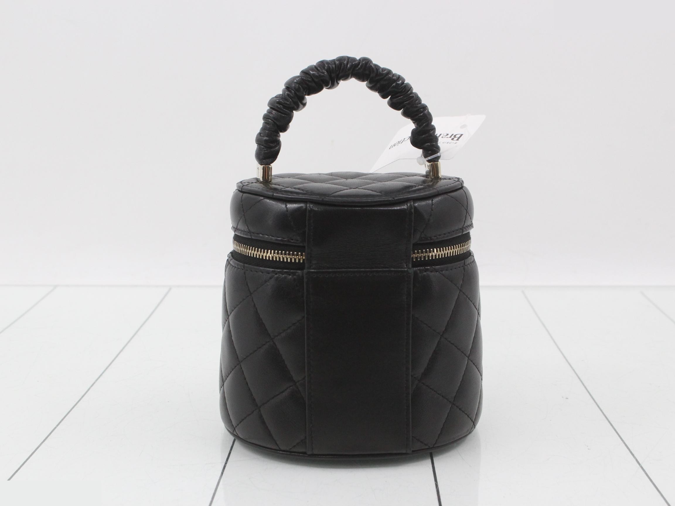 Matelassé Lambskin Vanity Bag/Handbag, Black — view 2