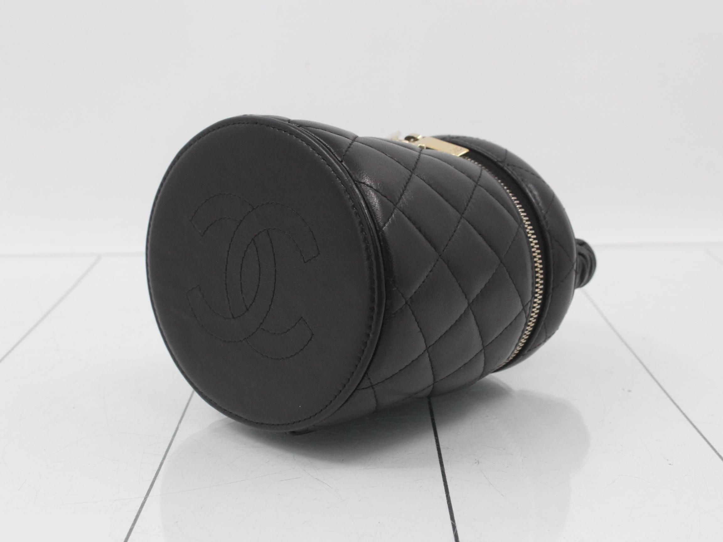 Matelassé Lambskin Vanity Bag/Handbag, Black — view 6