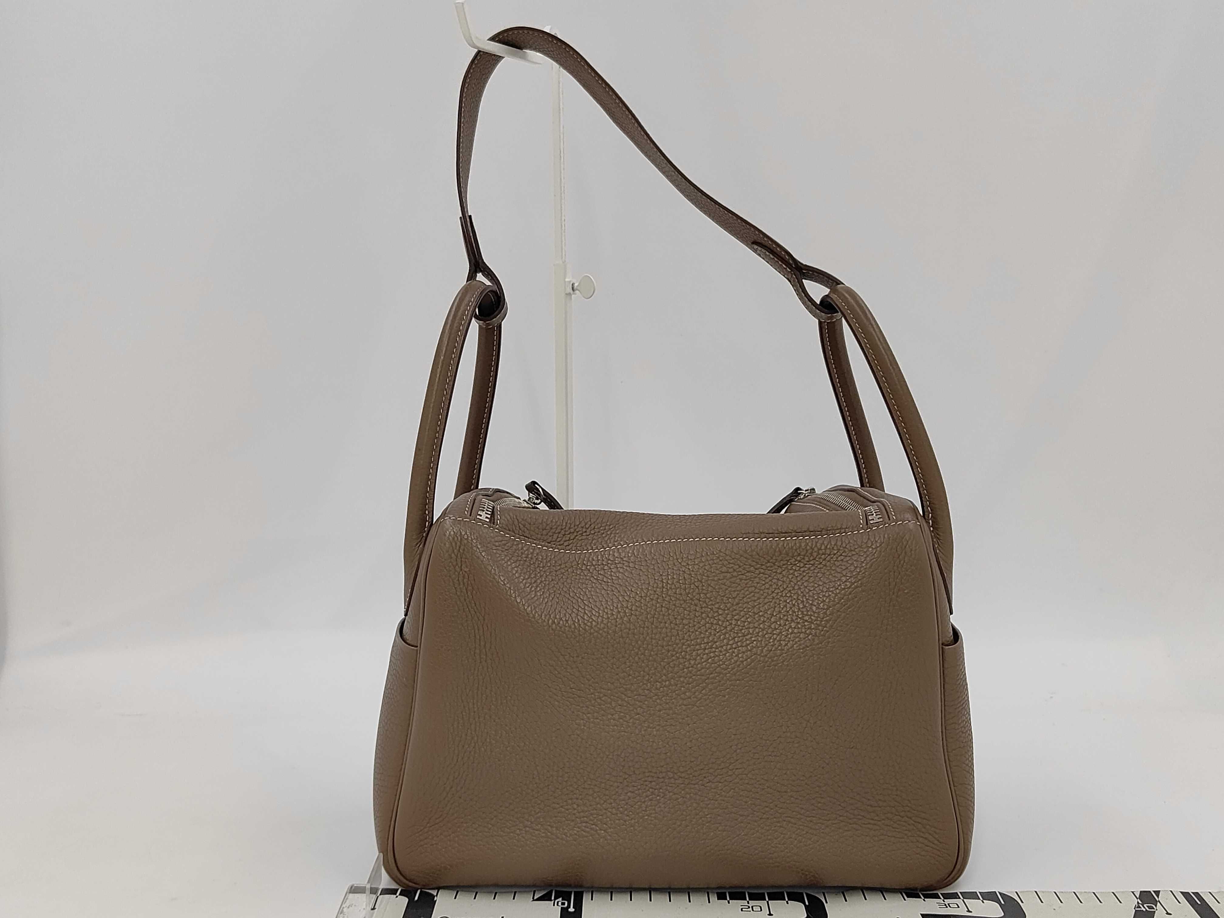 Lindy 30 Shoulder Bag — view 2