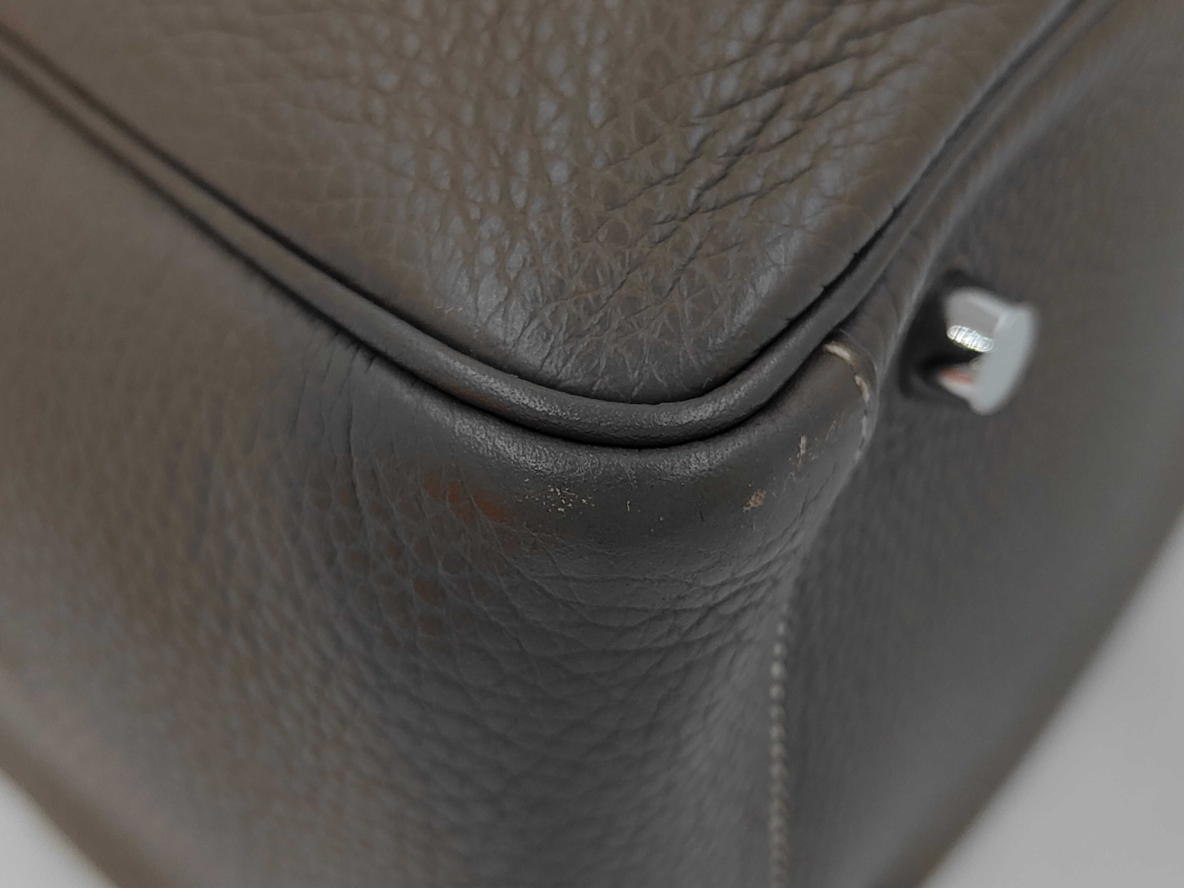 Lindy 30 Shoulder Bag — view 3