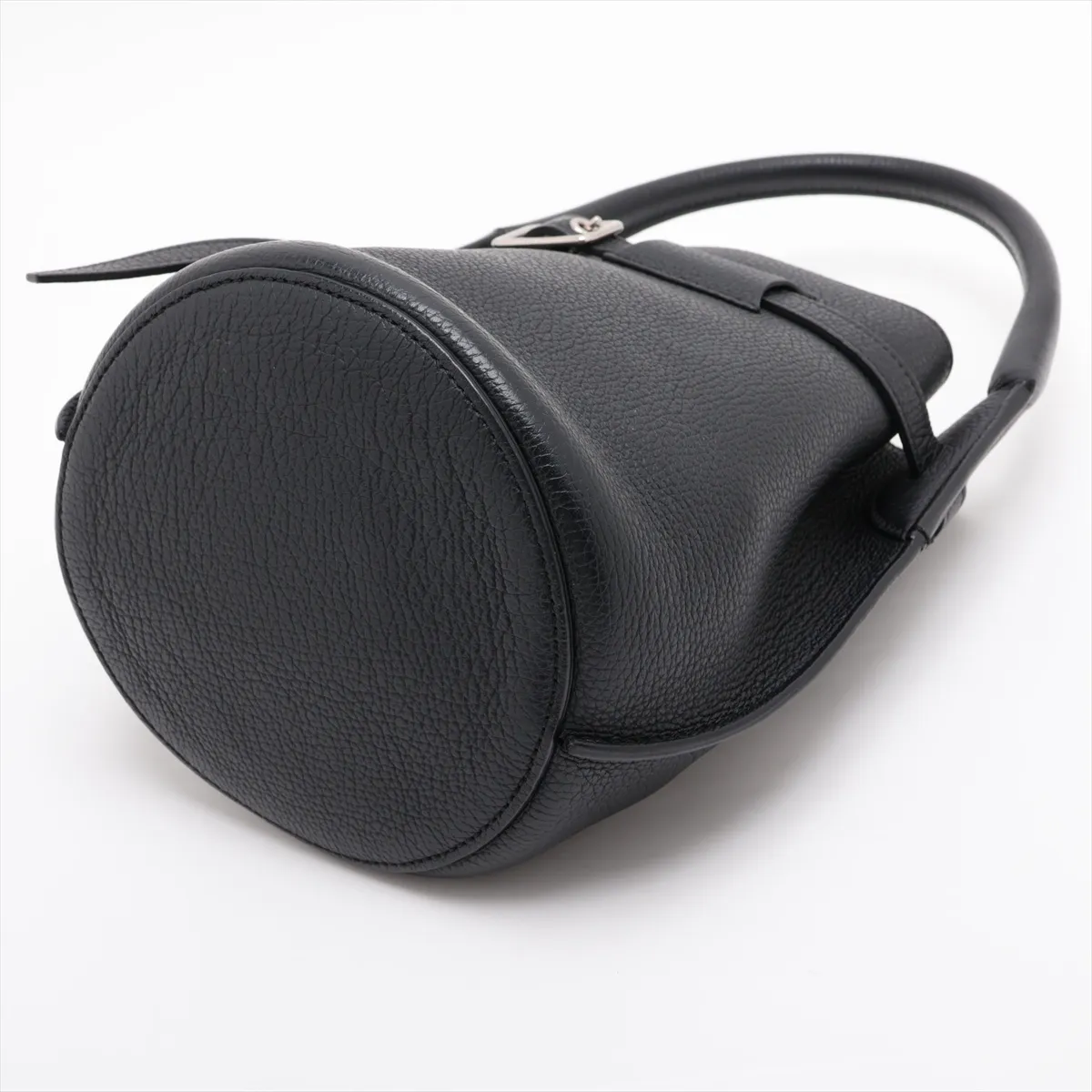 Big Bag Bucket Nano Leather 2-Way Handbag Black — view 3