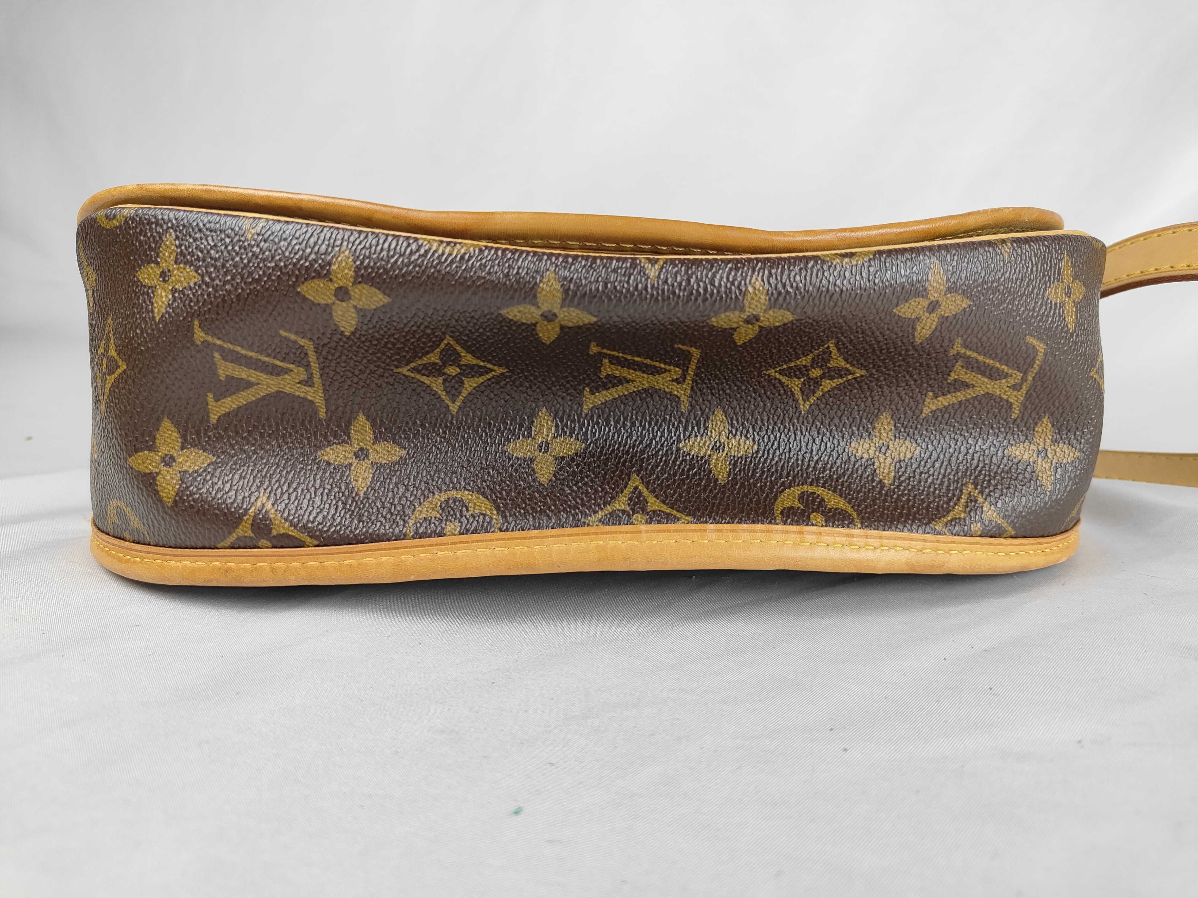 Monogram M40474 Menilmortant PM Shoulder Bag — view 7