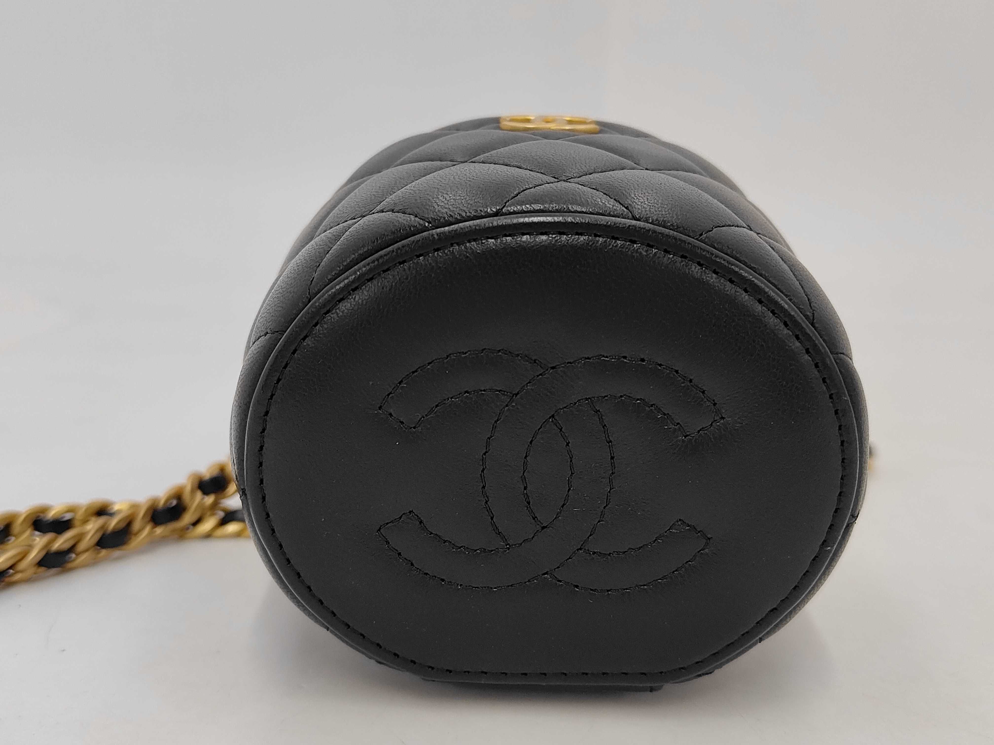 Matelassé Mini Vanity Pouch Chain Shoulder Bag — view 4