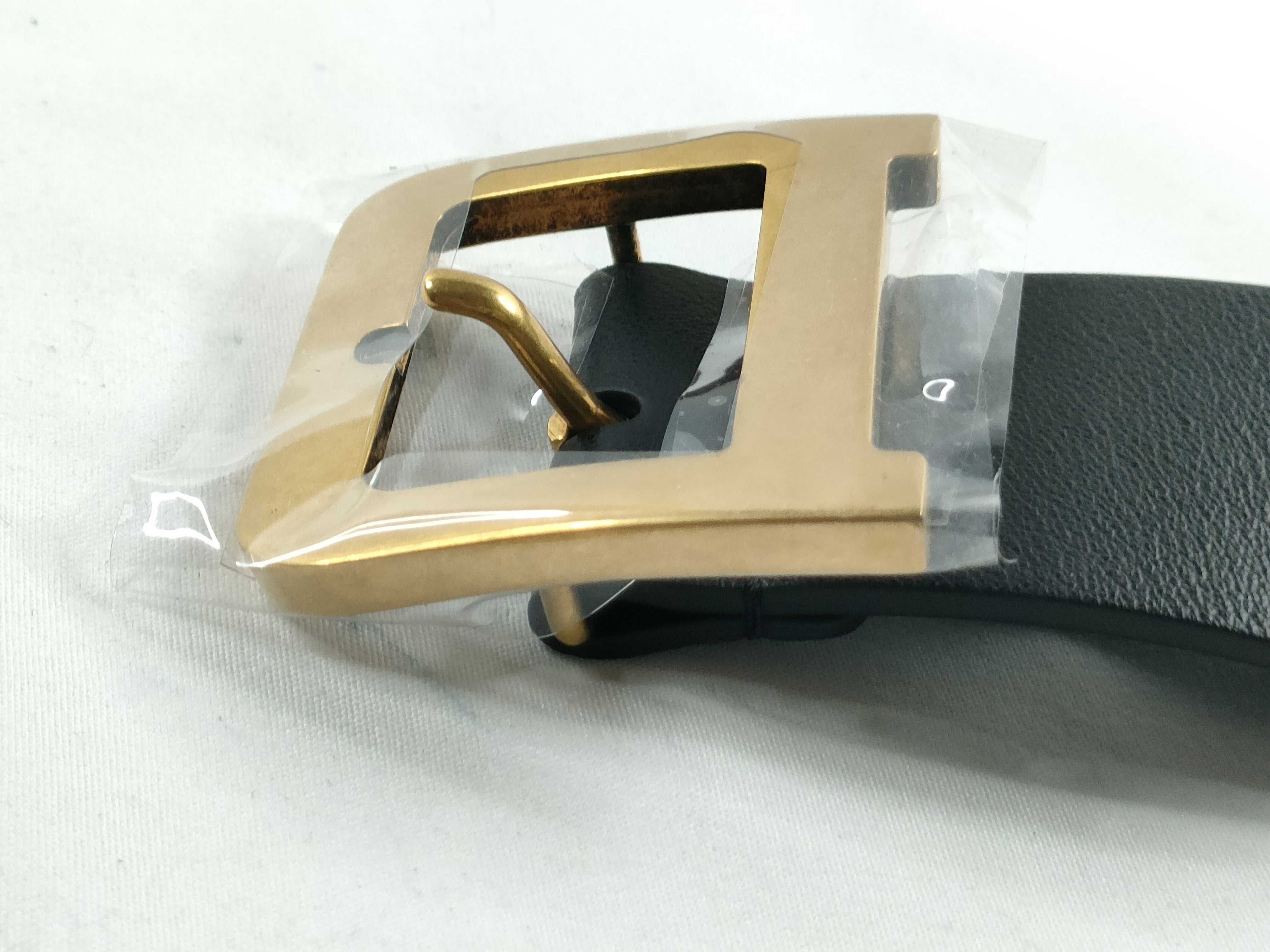 D-buckle belt, leather, black belt — view 5