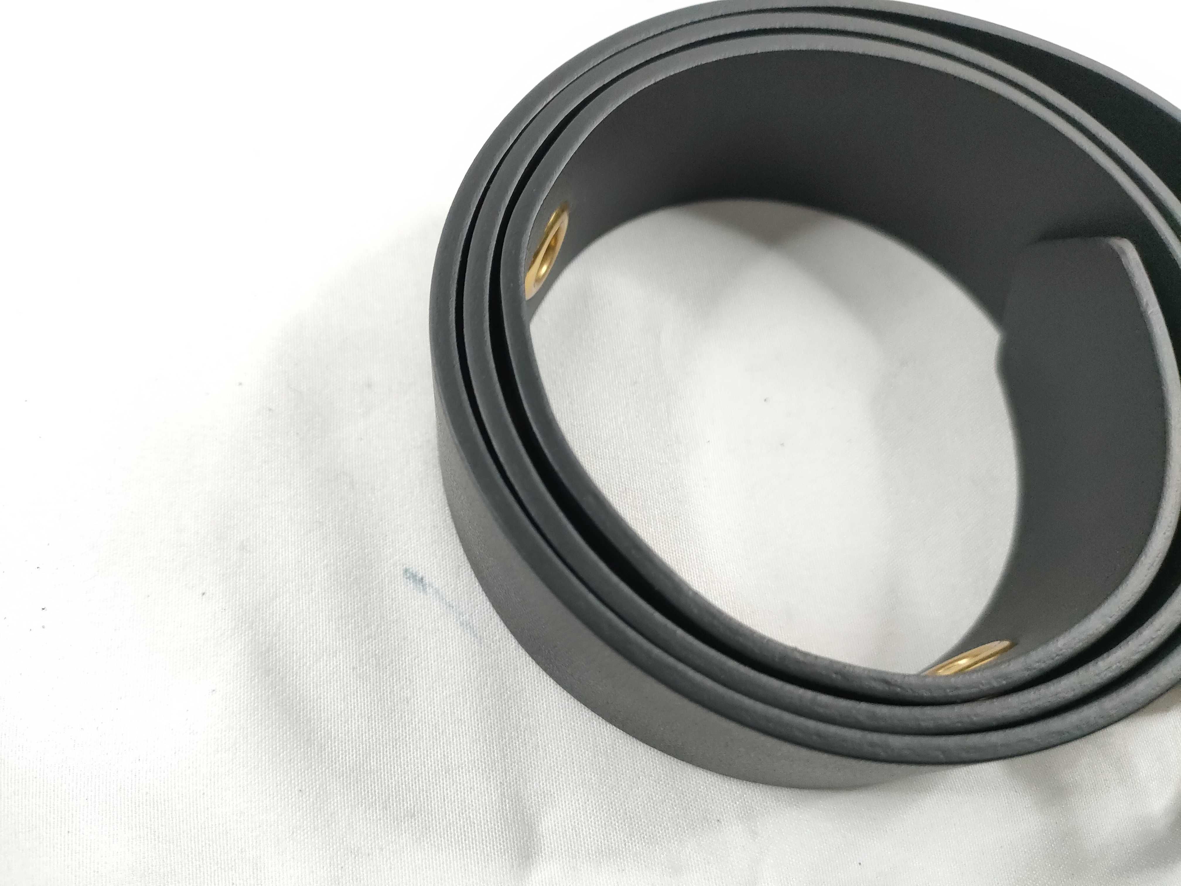 D-buckle belt, leather, black belt — view 8