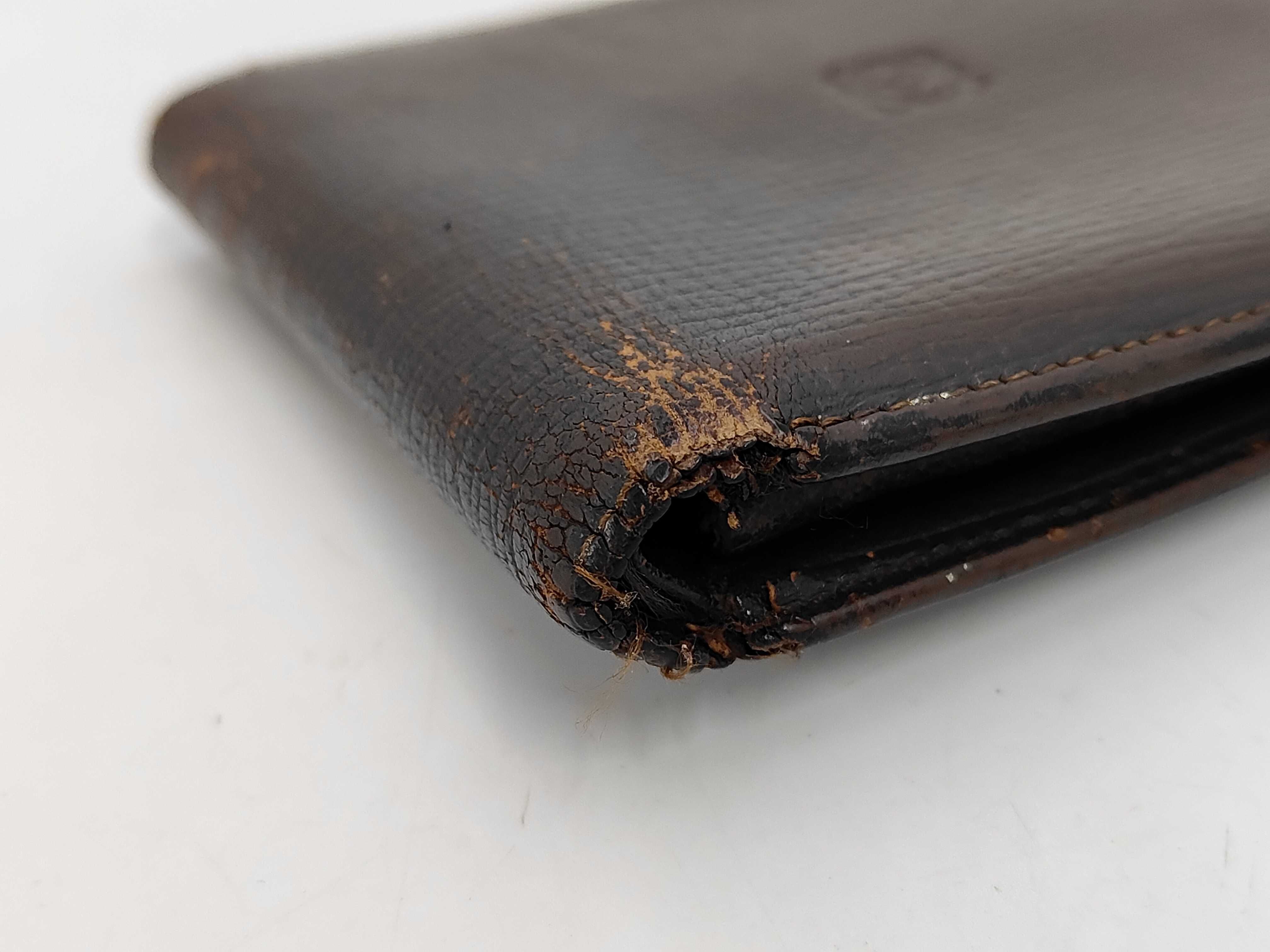 wallet — view 4