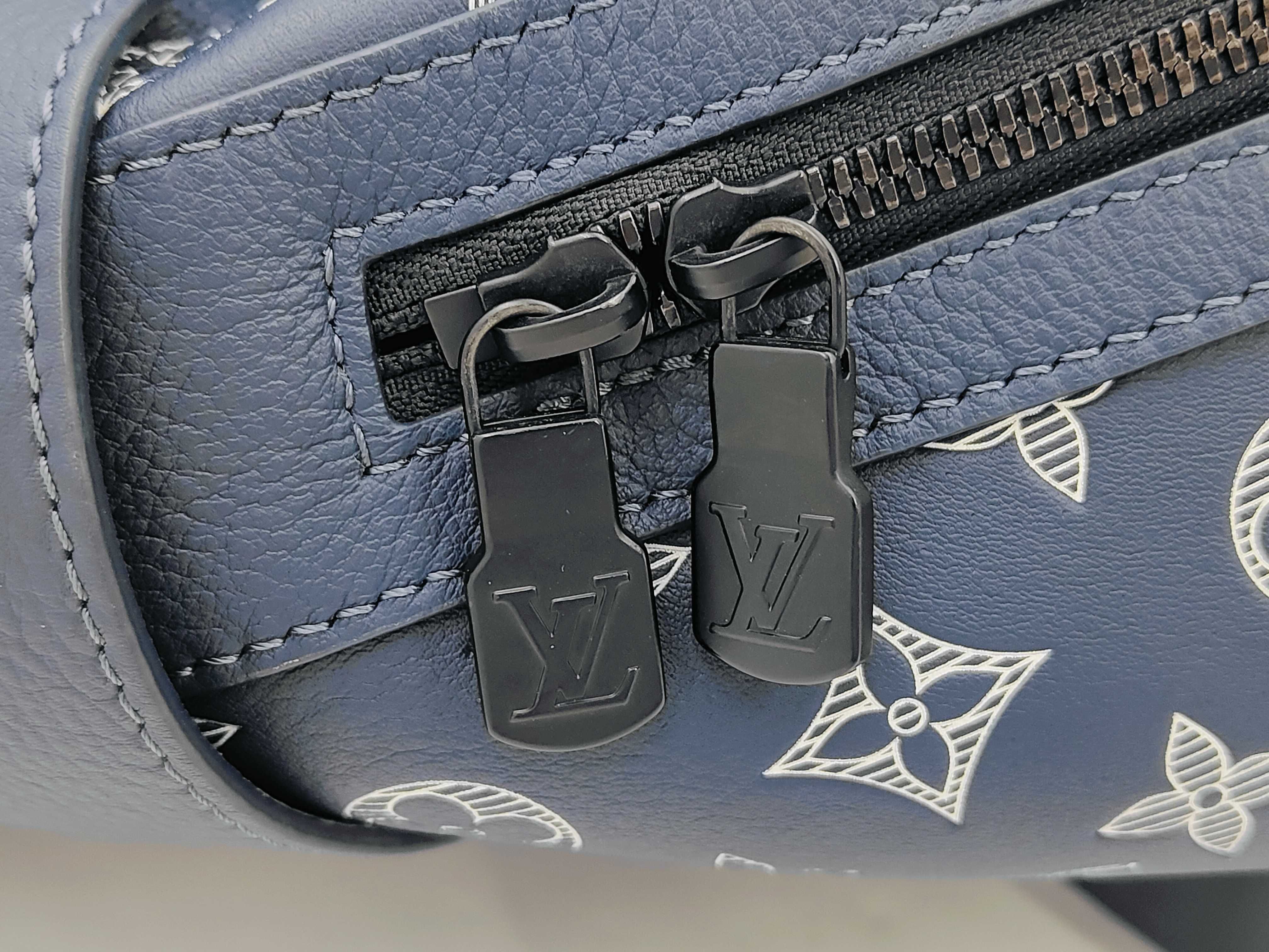 LOUIS_VUITTON M24760 Discovery Backpack PM IC Bag — view 11