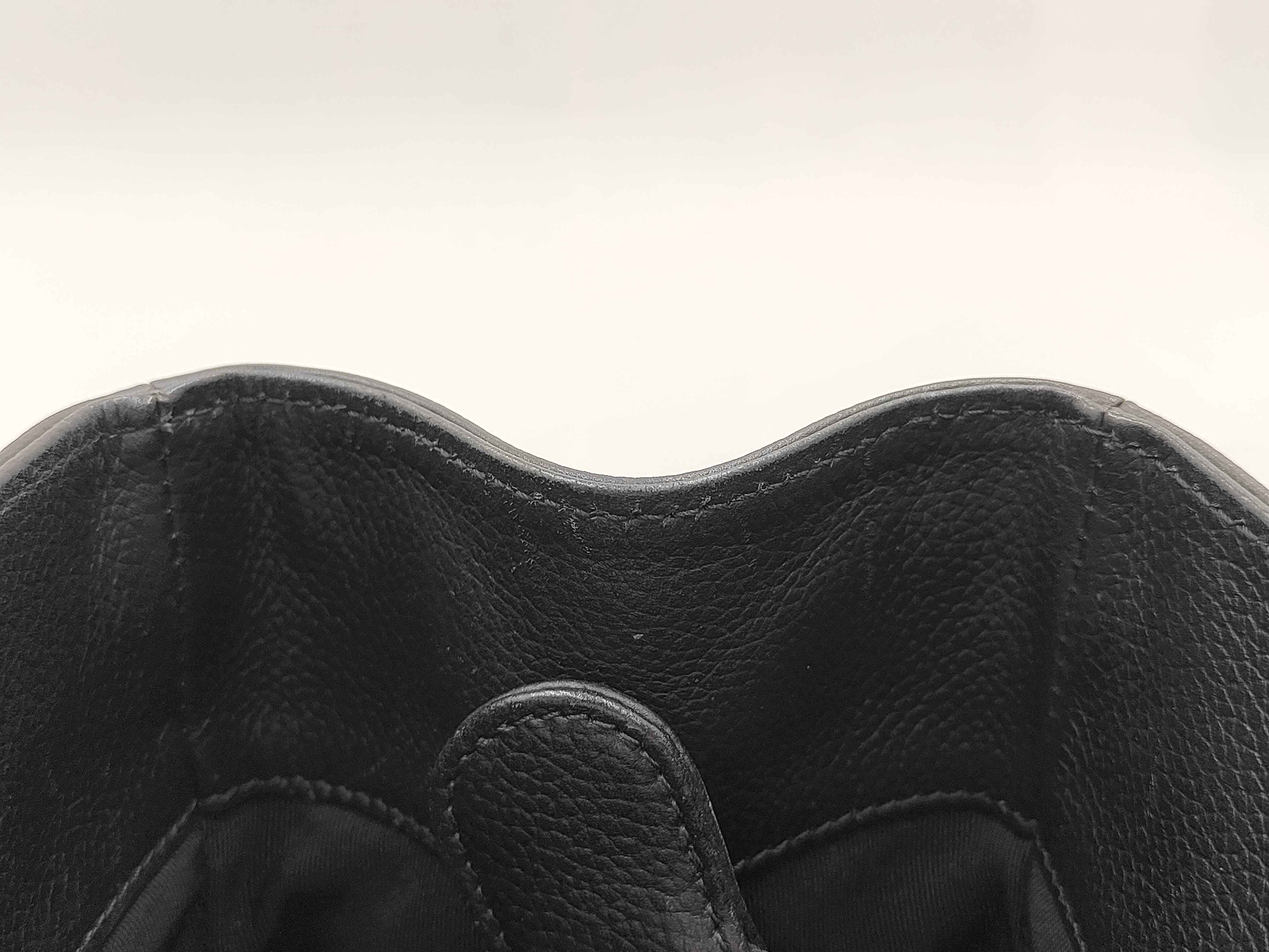 Executive Tote Bag, Black, with pouch and guarantee card, serial number in the 17th range. — view 8