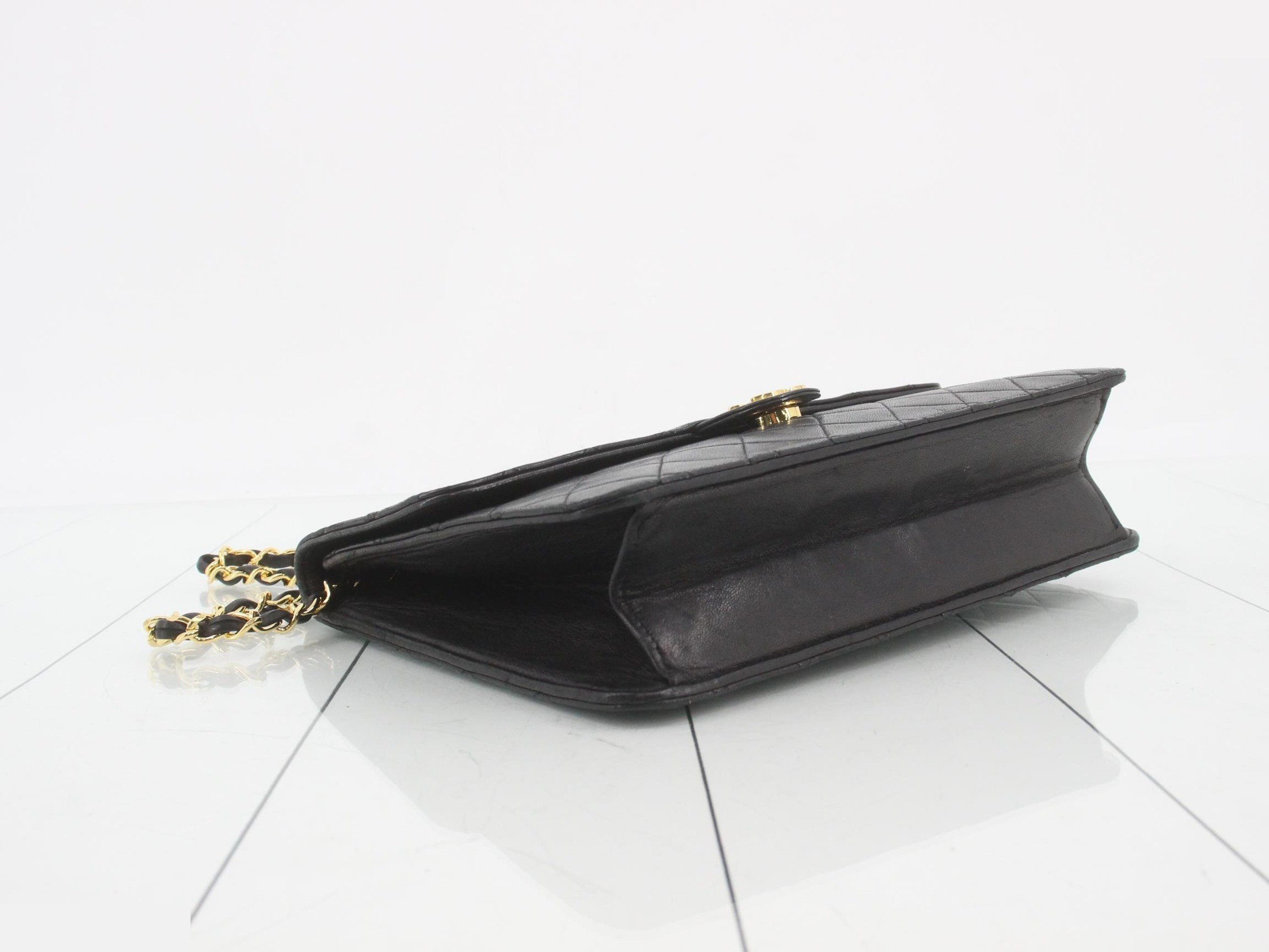 Matelassé (bag) - Shoulder bag — view 5