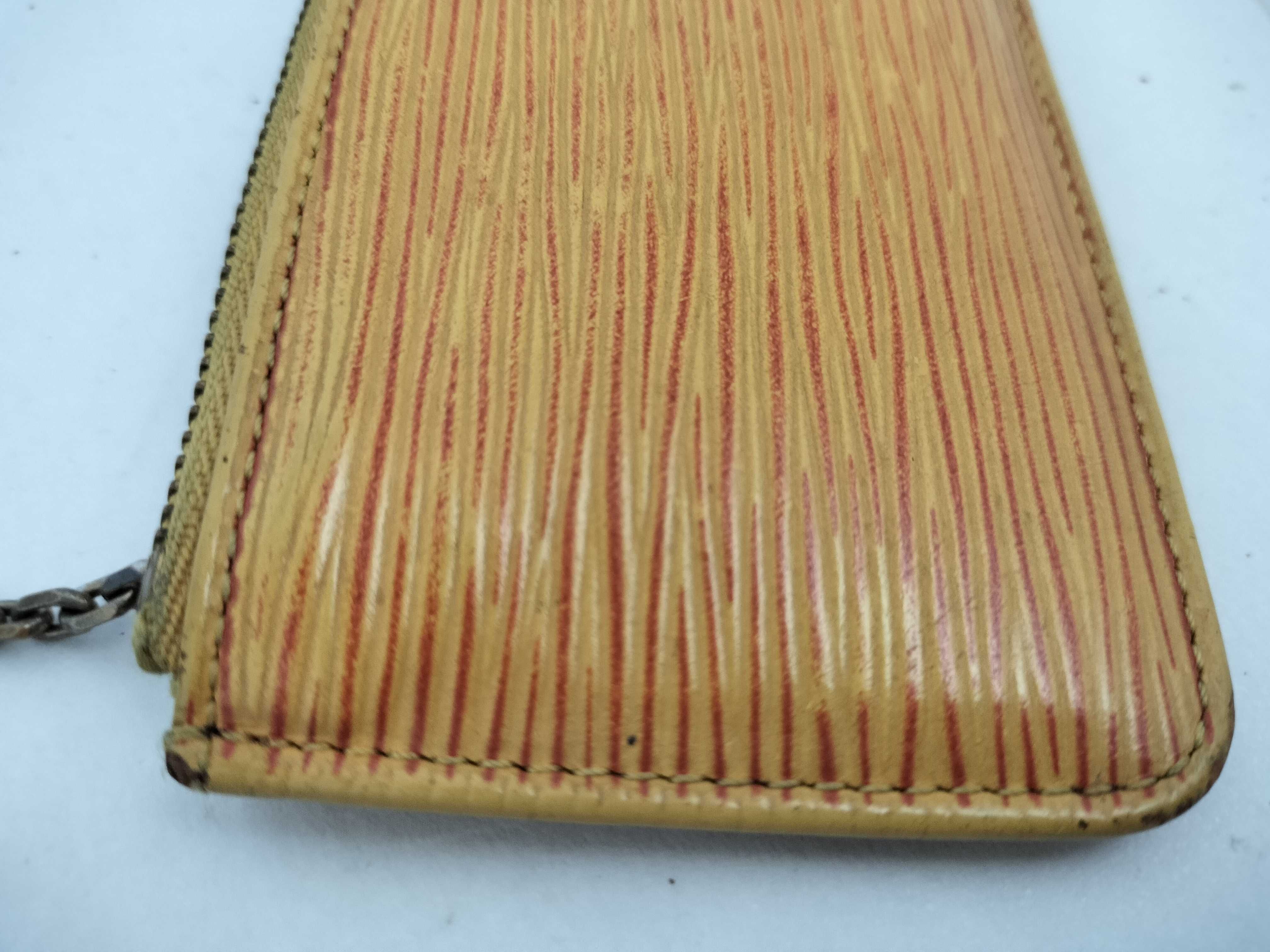 Epi Pochette Cleat Coin Case Coin Purse MI09*3 M63809 Coin Case — view 13