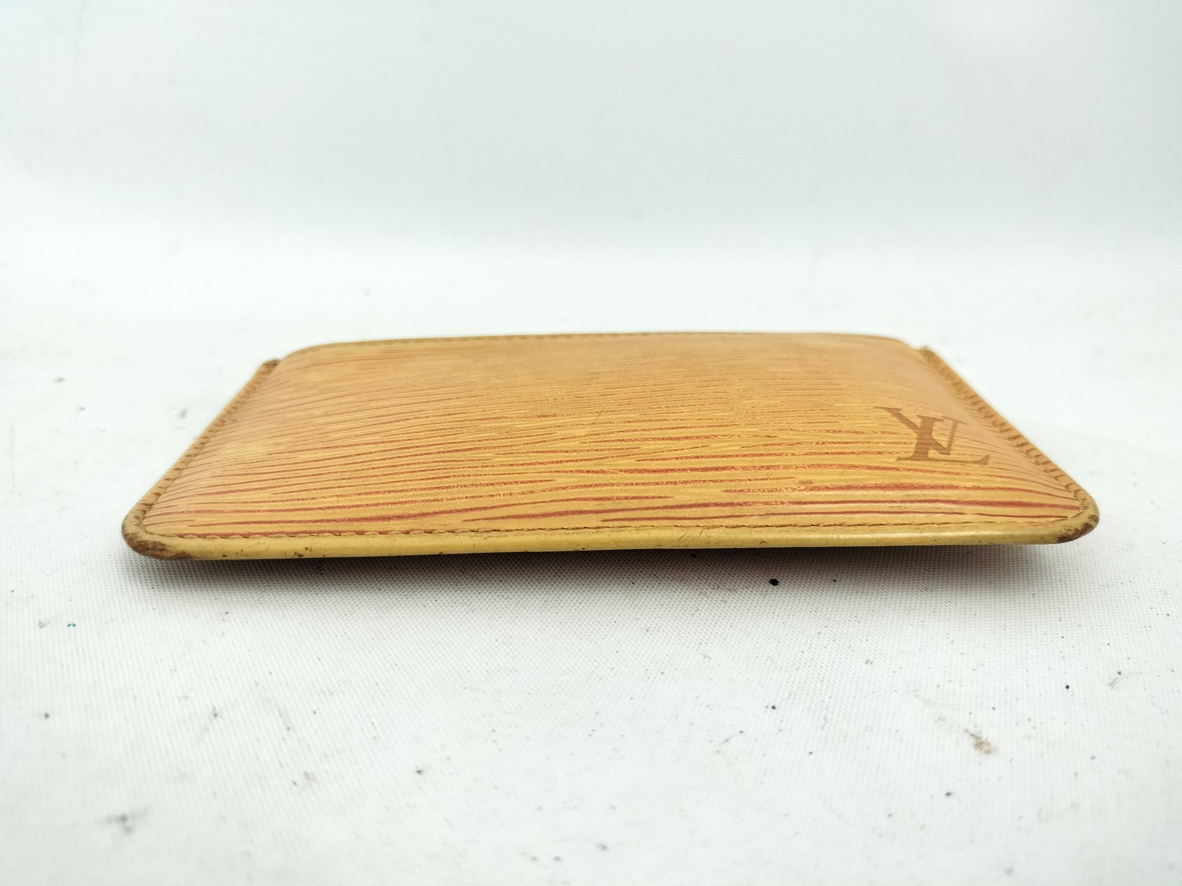 Epi Pochette Cleat Coin Case Coin Purse MI09*3 M63809 Coin Case — view 3