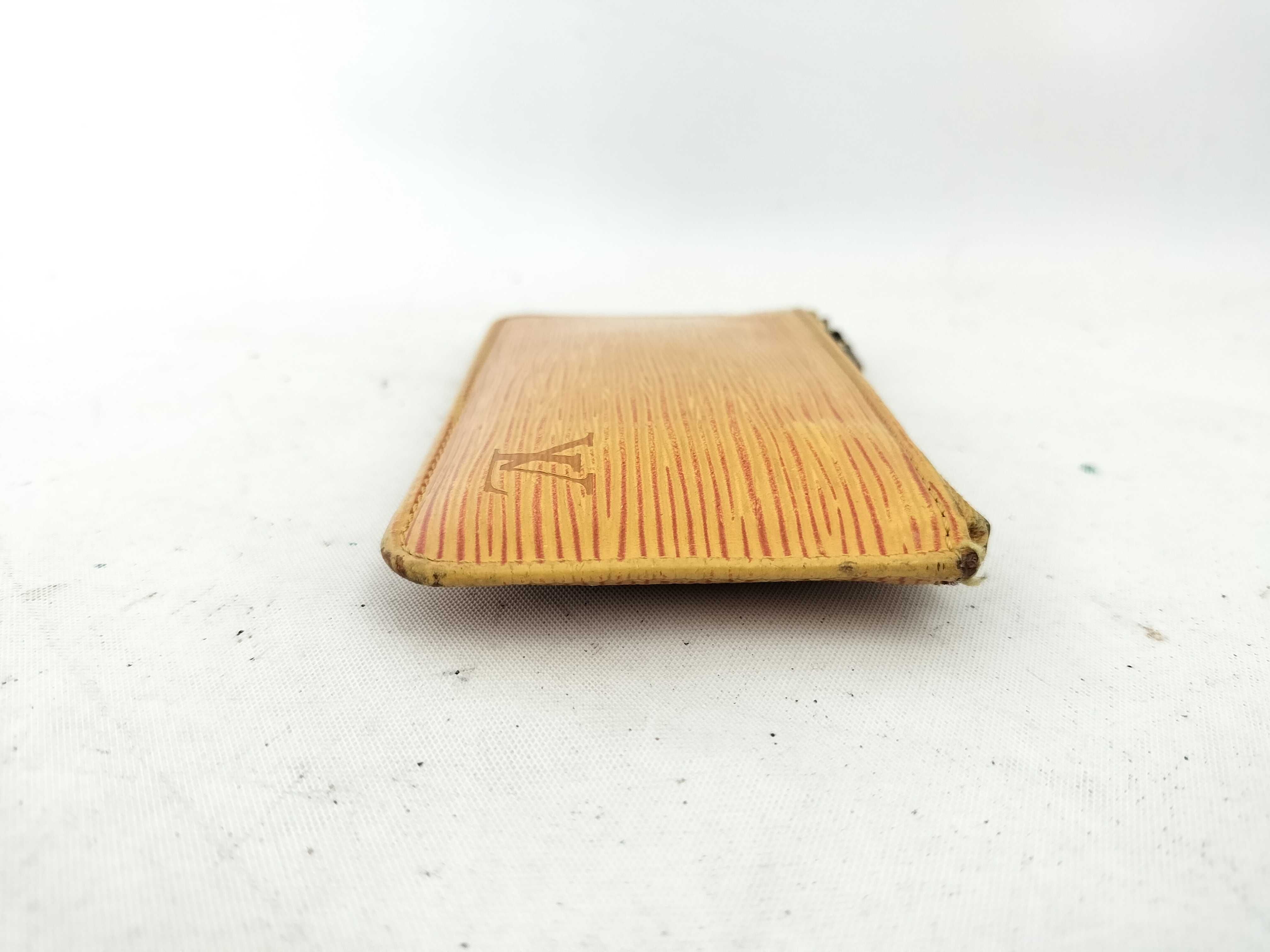 Epi Pochette Cleat Coin Case Coin Purse MI09*3 M63809 Coin Case — view 5