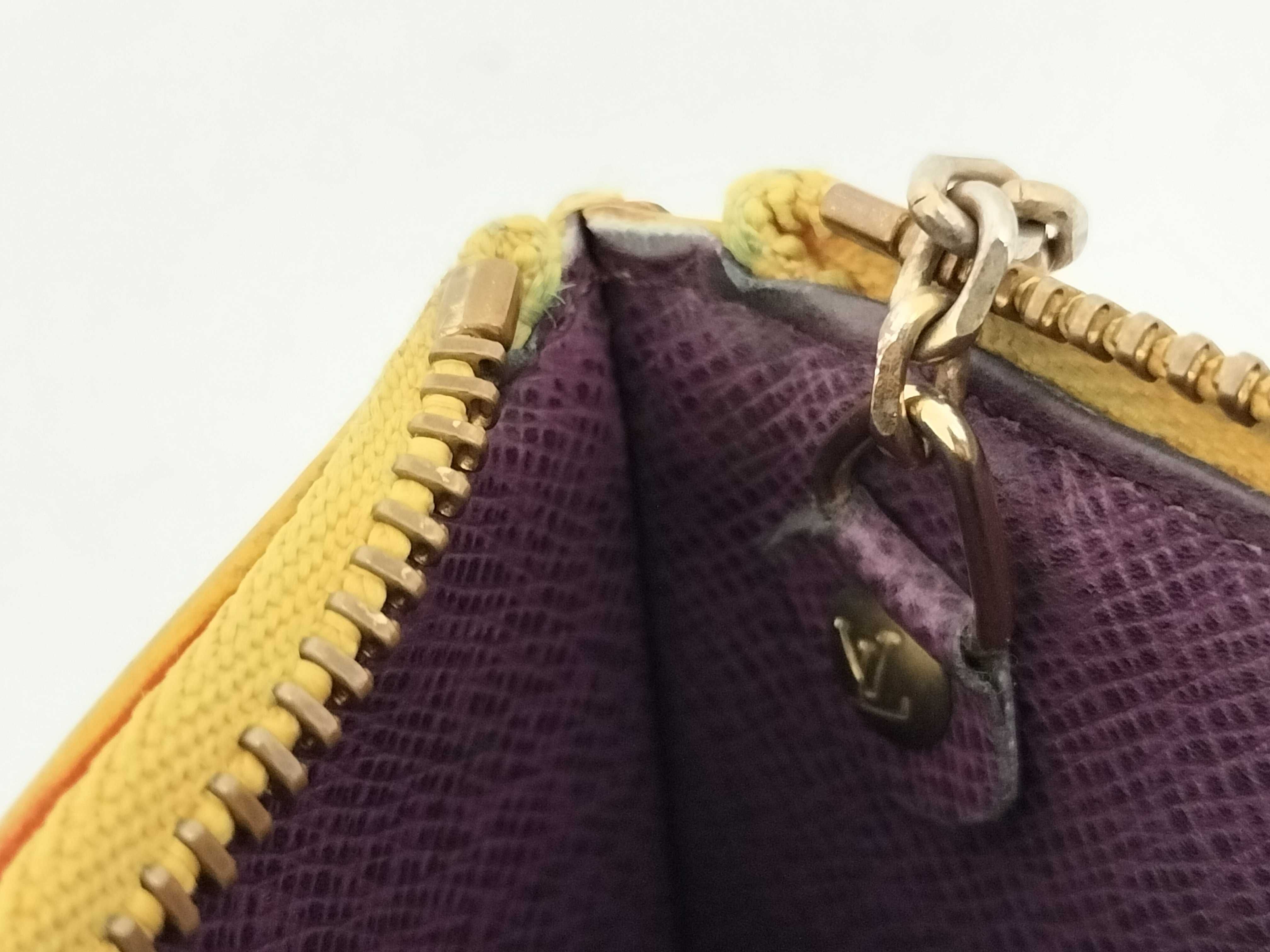 Epi Pochette Cleat Coin Case Coin Purse MI09*3 M63809 Coin Case — view 9