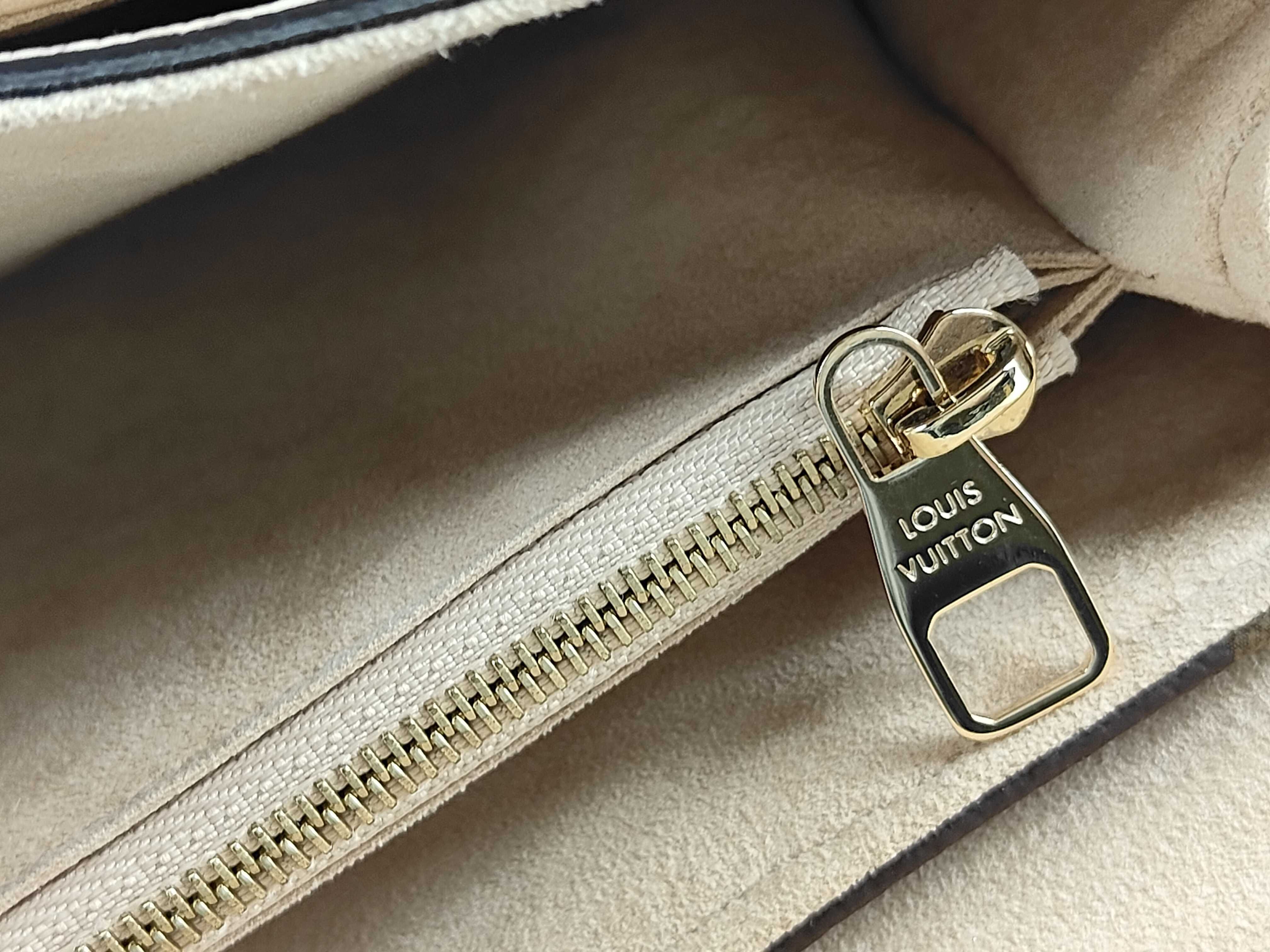 Monogram Louis Vuitton Monogram Pallas Chain M50069 CA2175 Shoulder Bag — view 14