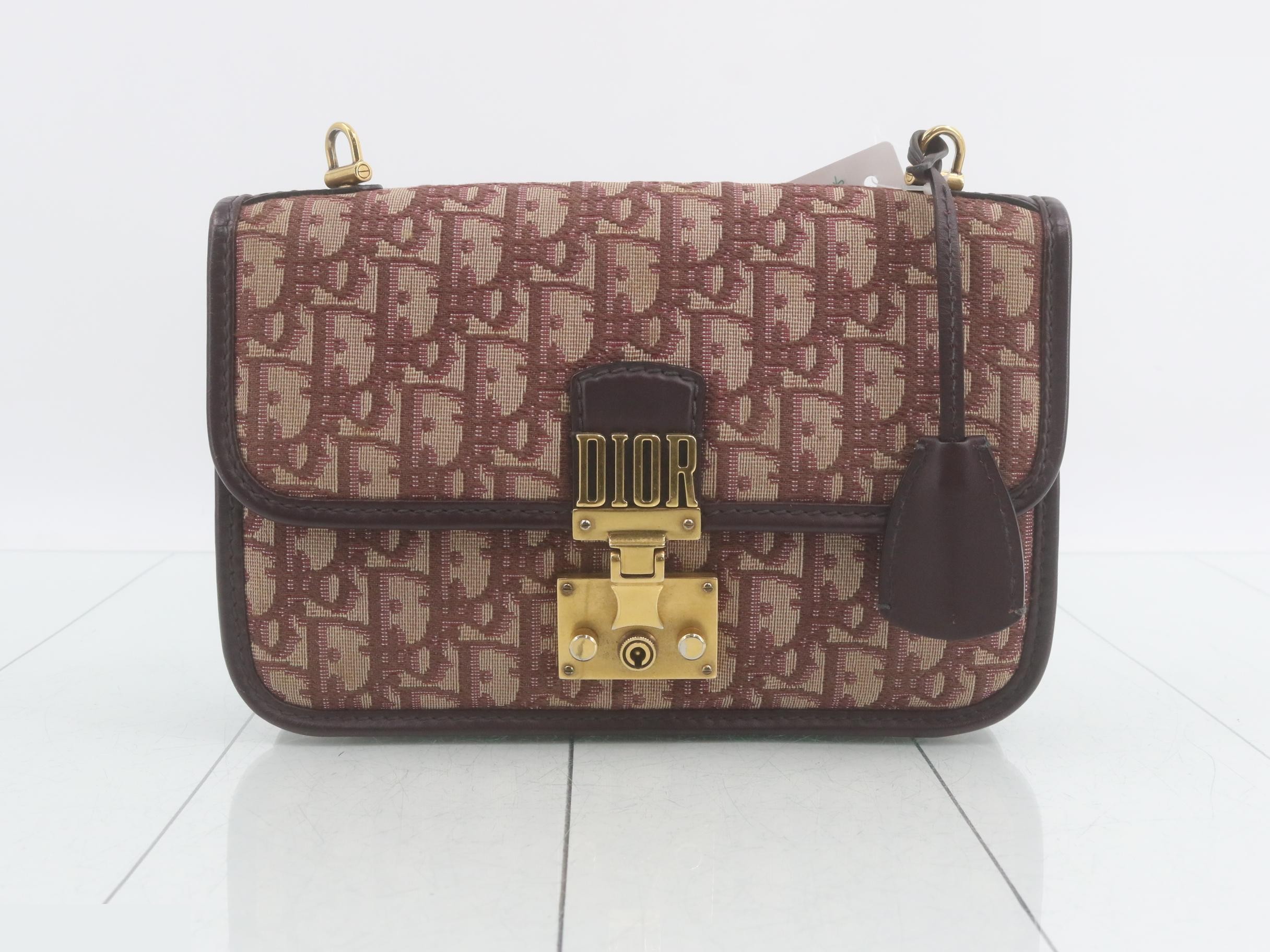 Oblique (bag)