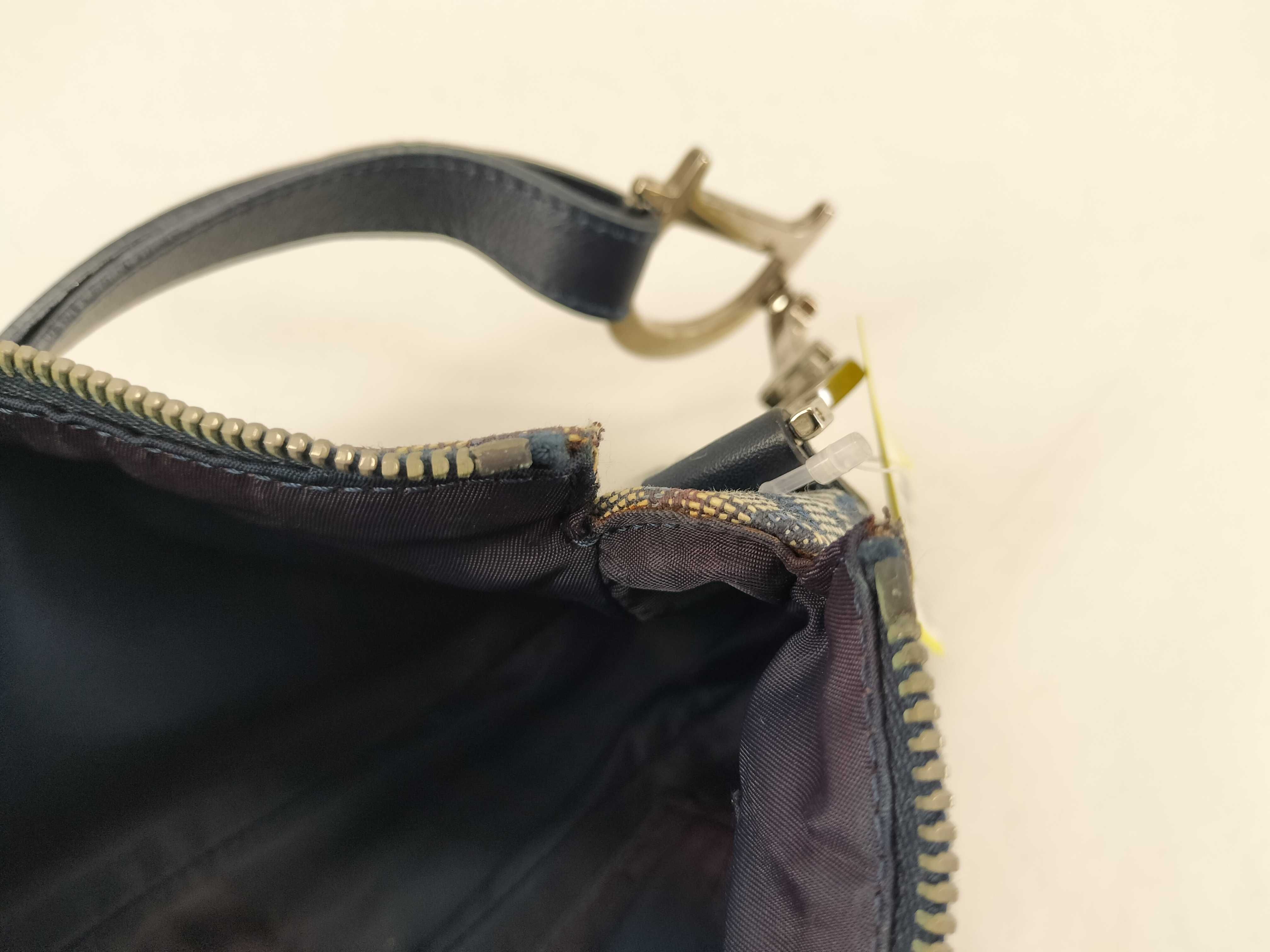 Trotter logo hardware shoulder bag — view 15
