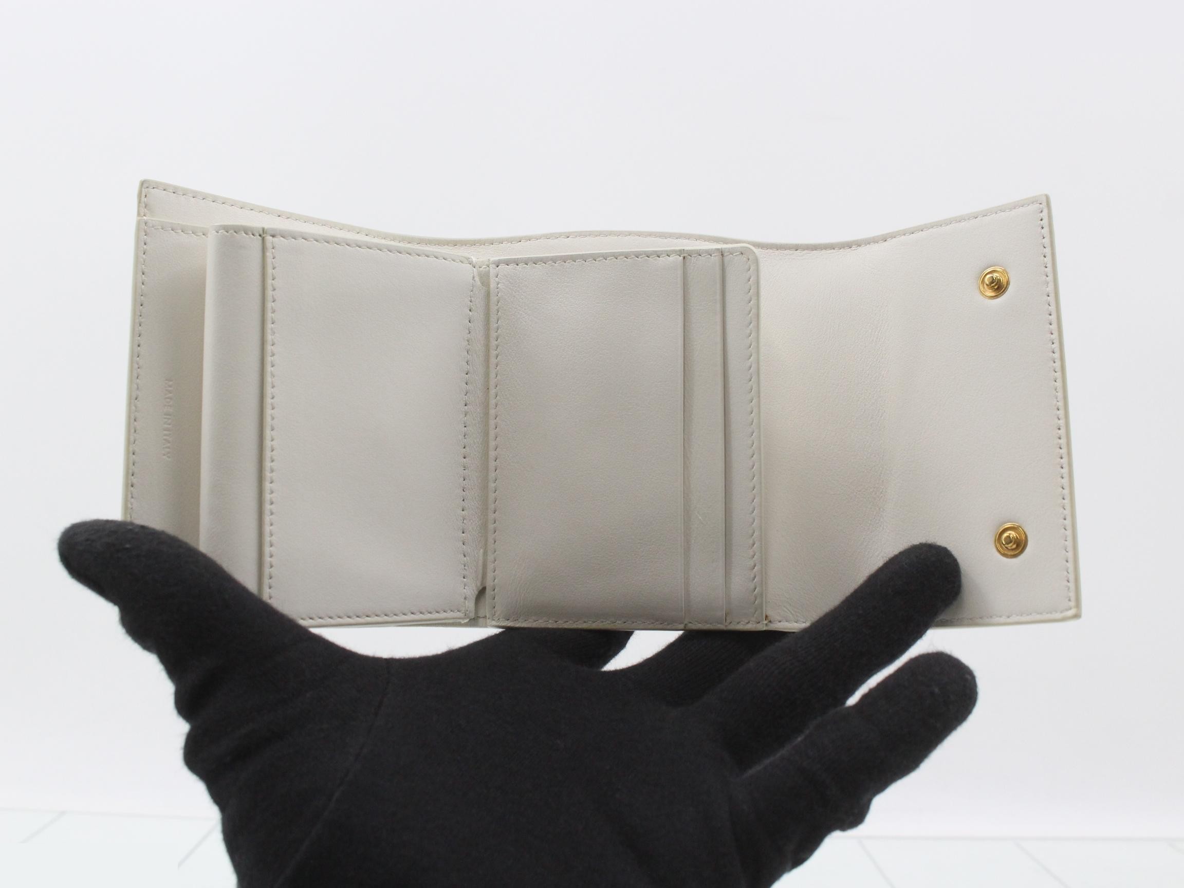 Tri-fold wallet, white, leather — view 4