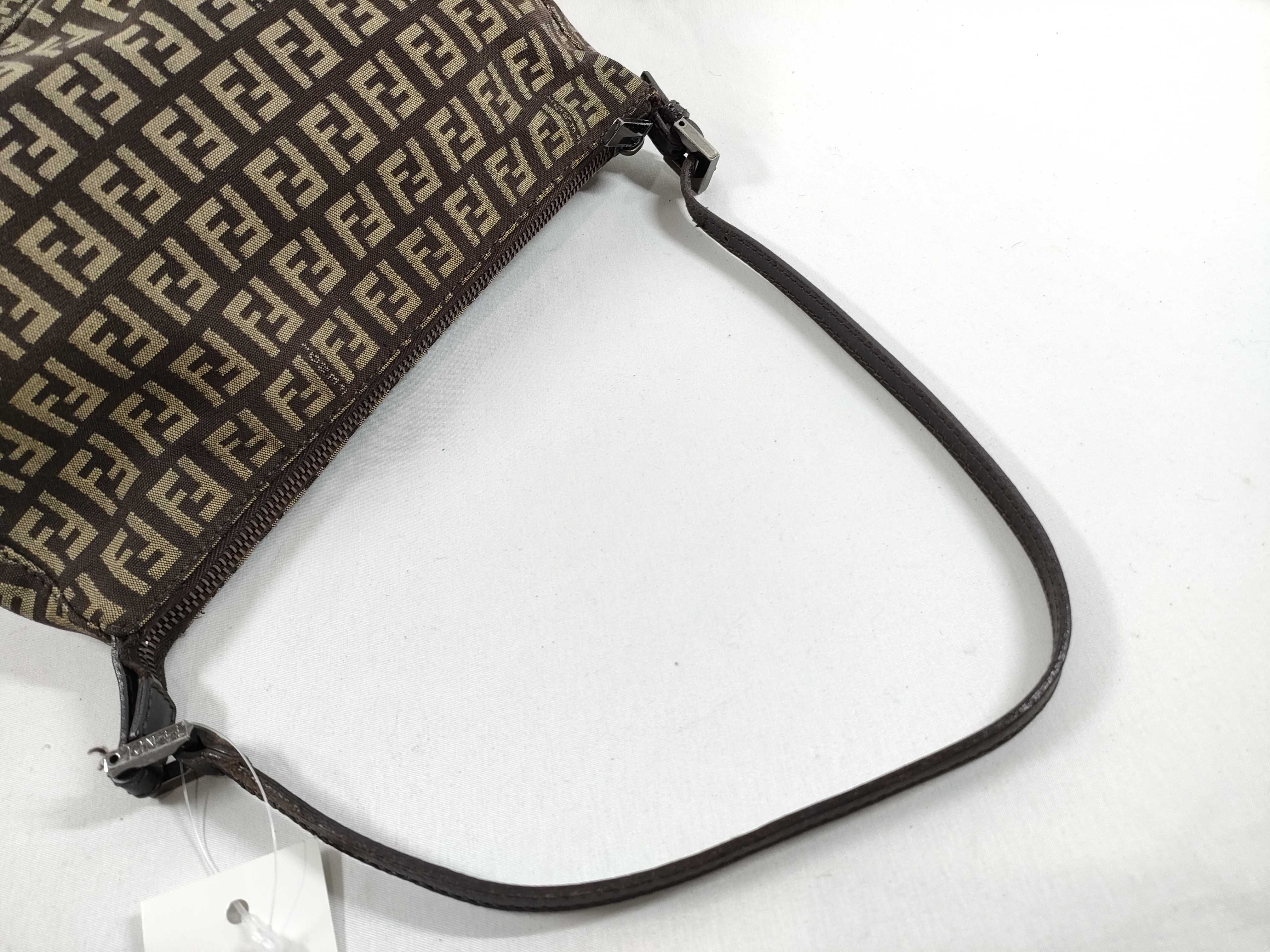 handbag — view 3