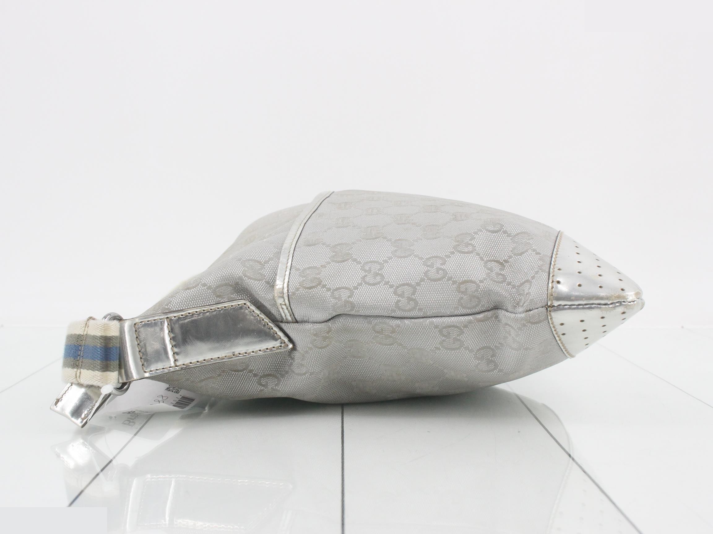 GG Canvas (Bag) - Shoulder Bag — view 4