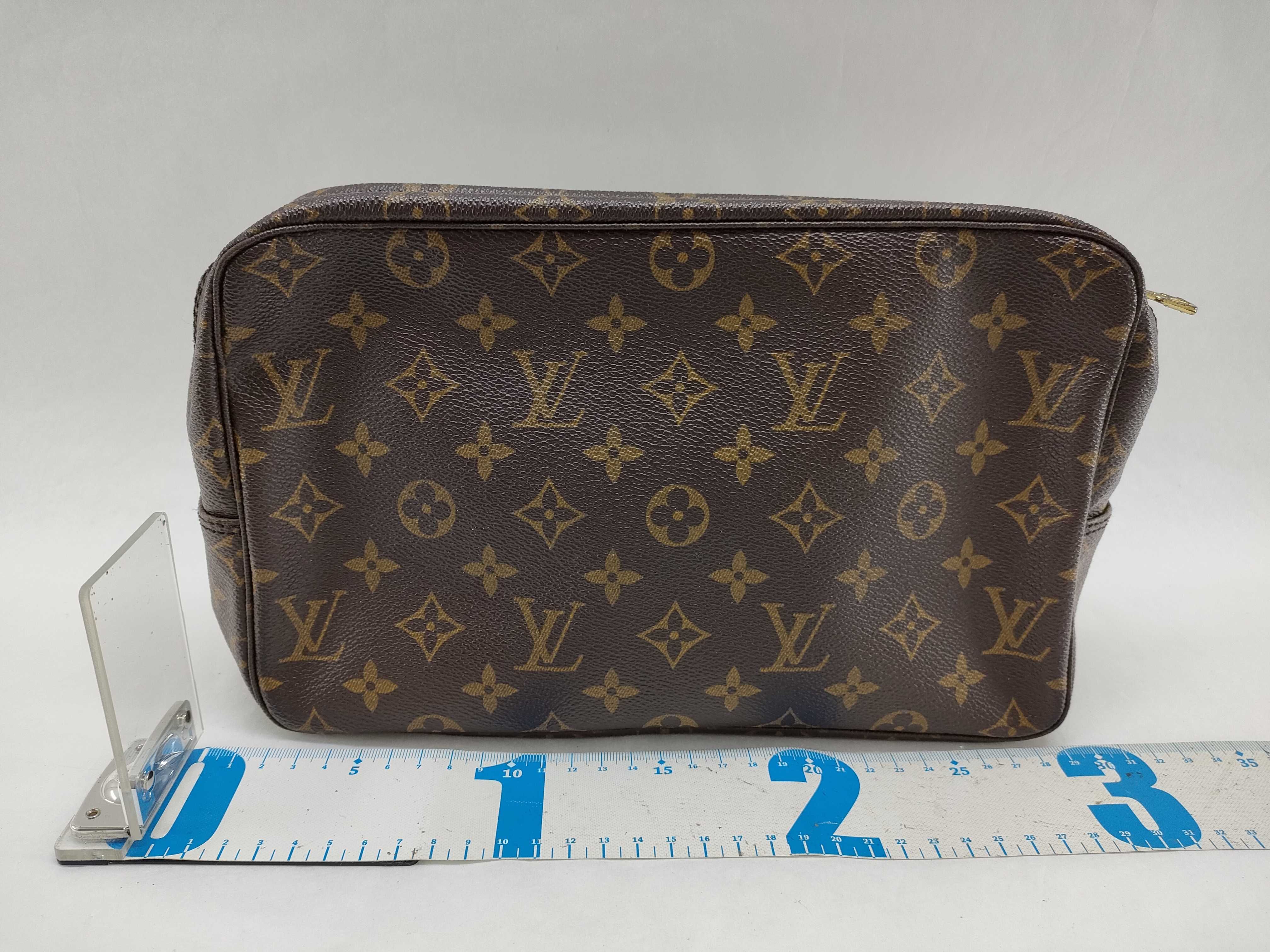Monogram Louis Vuitton Monogram Trousse Toilette 28 Pouch — view 2