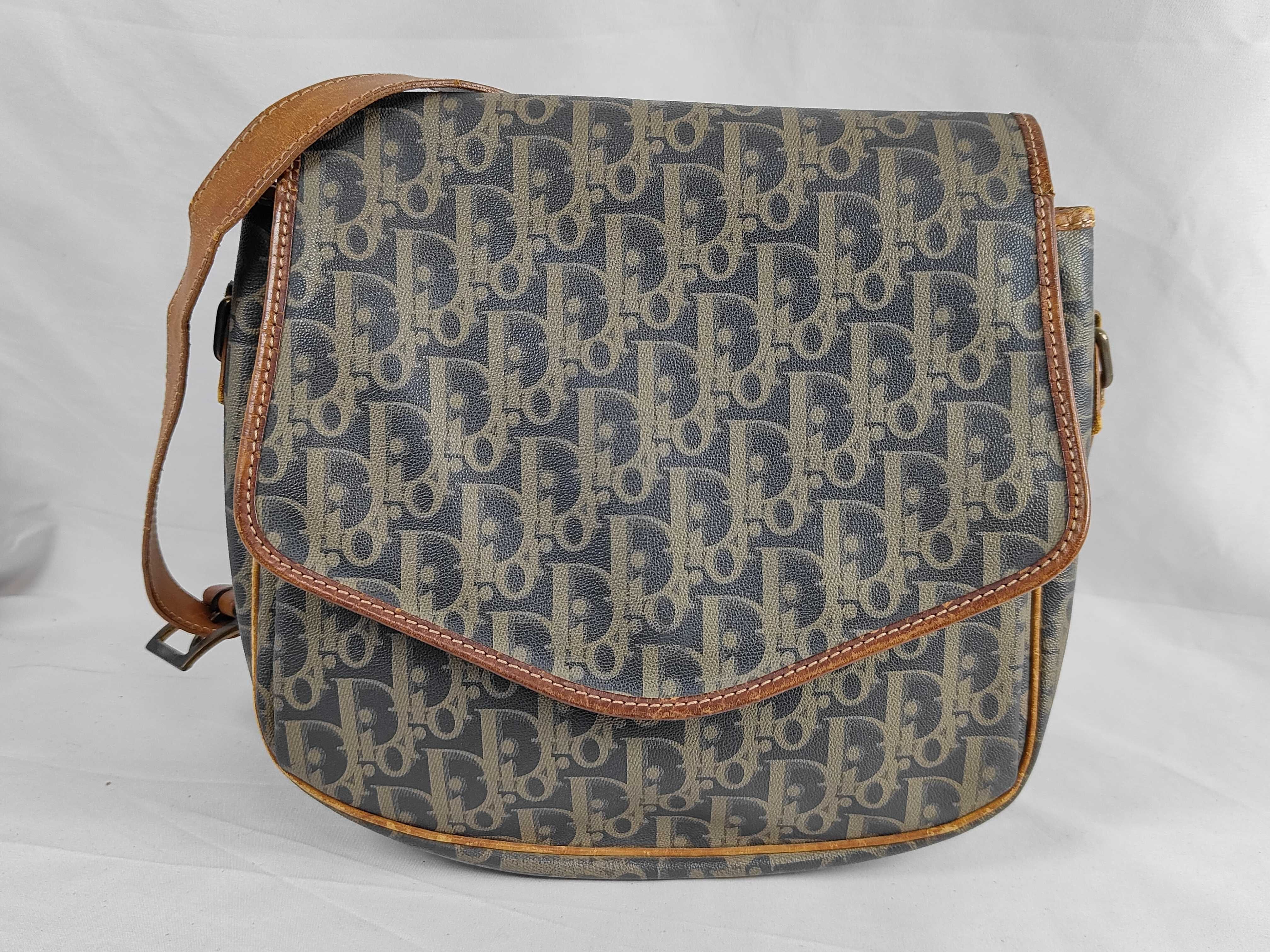 Trotter Shoulder Bag
