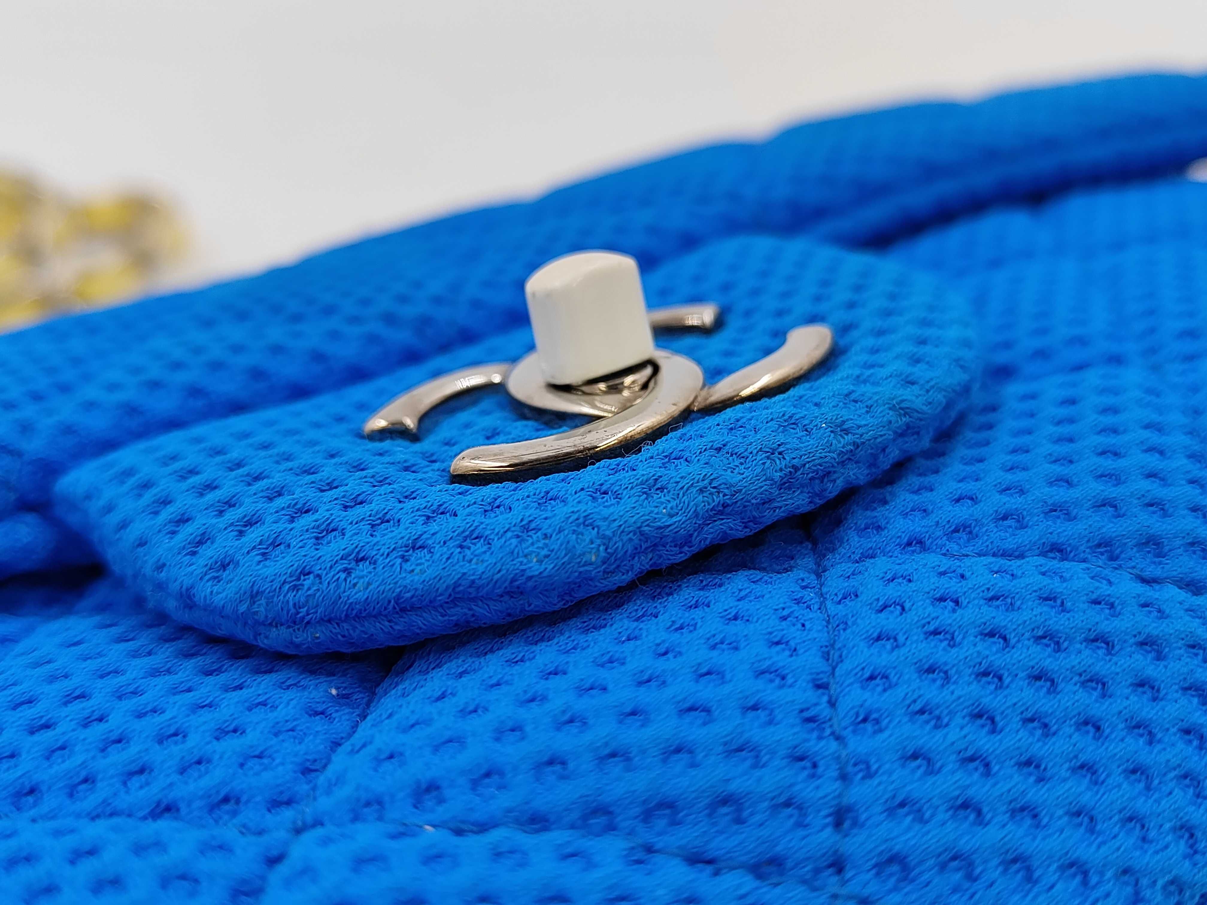 Matelassé Jersey Chain Shoulder Bag — view 5