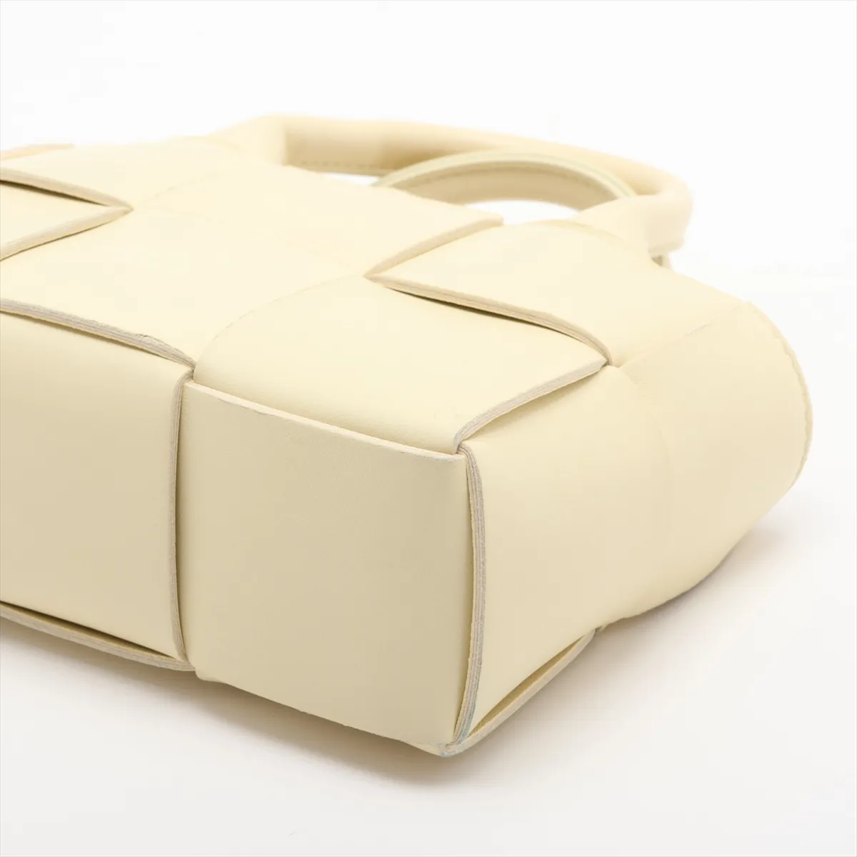 Maxi Intrecciato Candy Arco Tote Leather 2-Way Handbag, Yellow — view 3