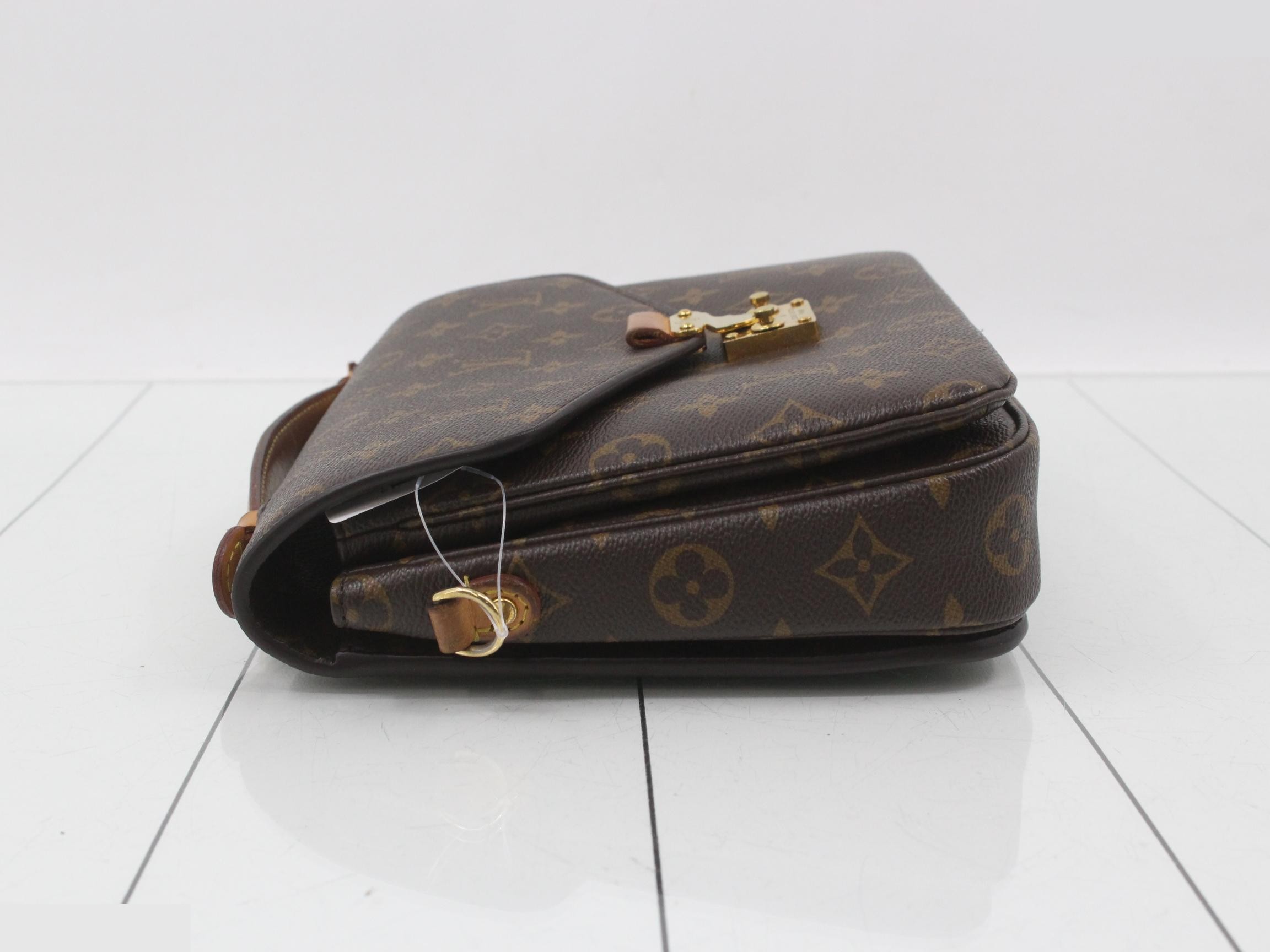 Monogram Pochette Metis MM 2-Way Handbag — view 4