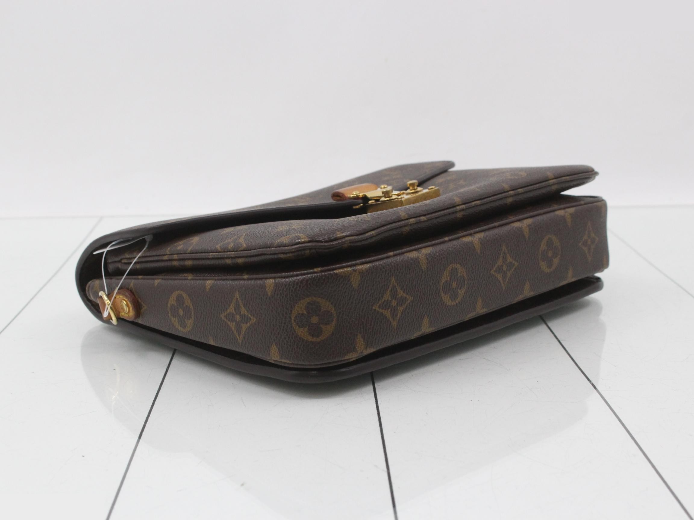 Monogram Pochette Metis MM 2-Way Handbag — view 5
