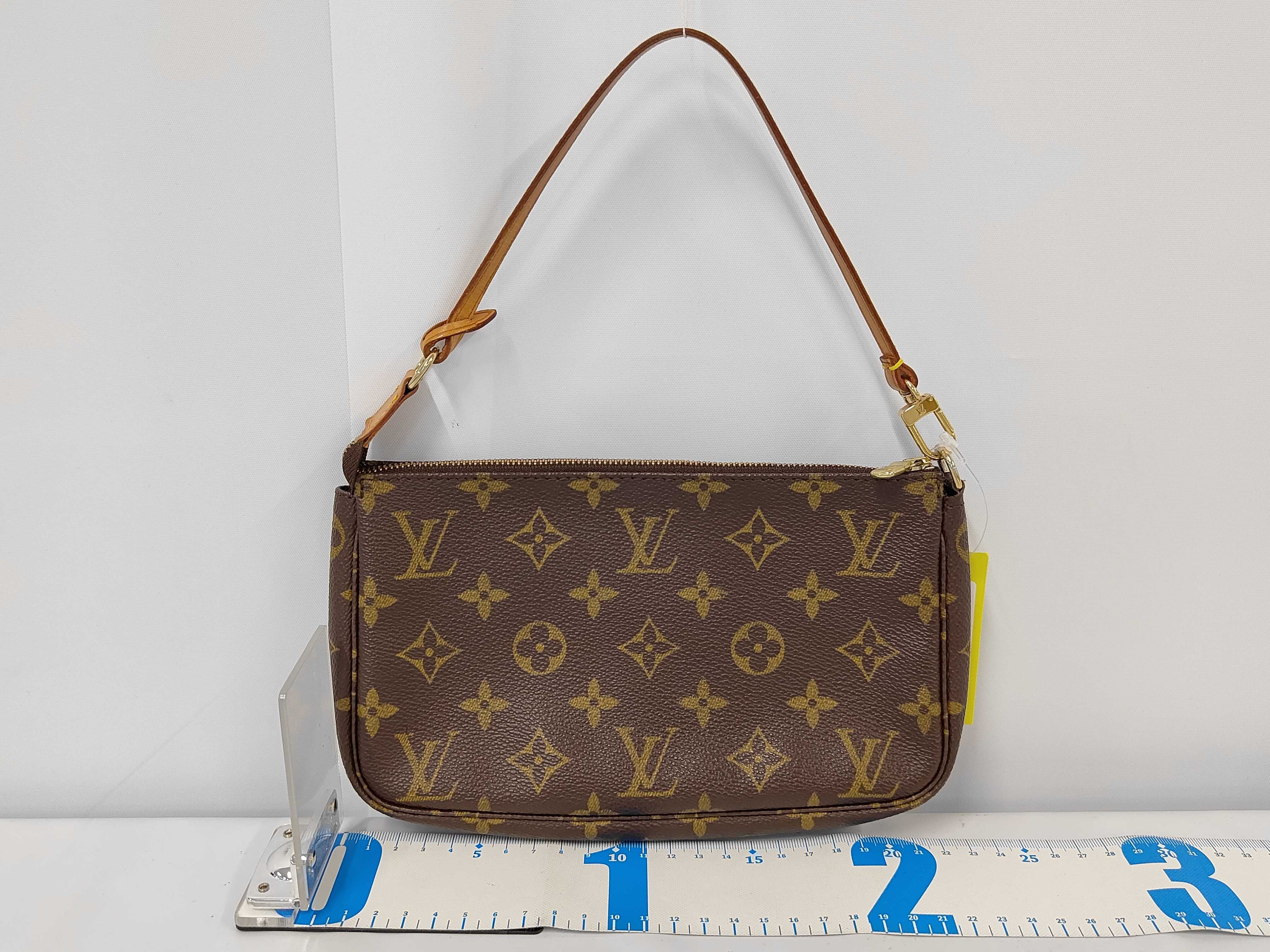 Monogram Pochette Accessoires M51980 Handbag — view 2