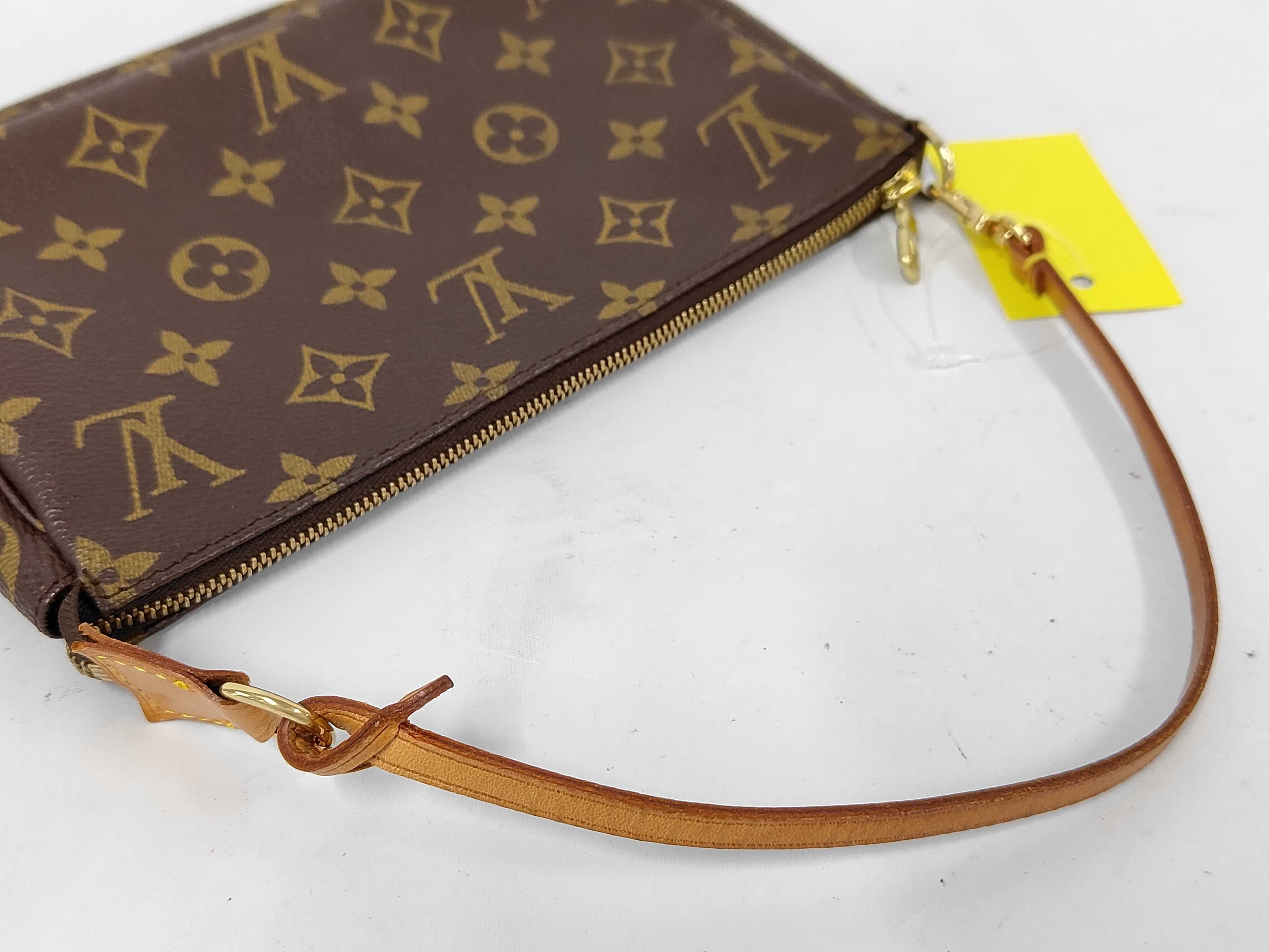 Monogram Pochette Accessoires M51980 Handbag — view 3