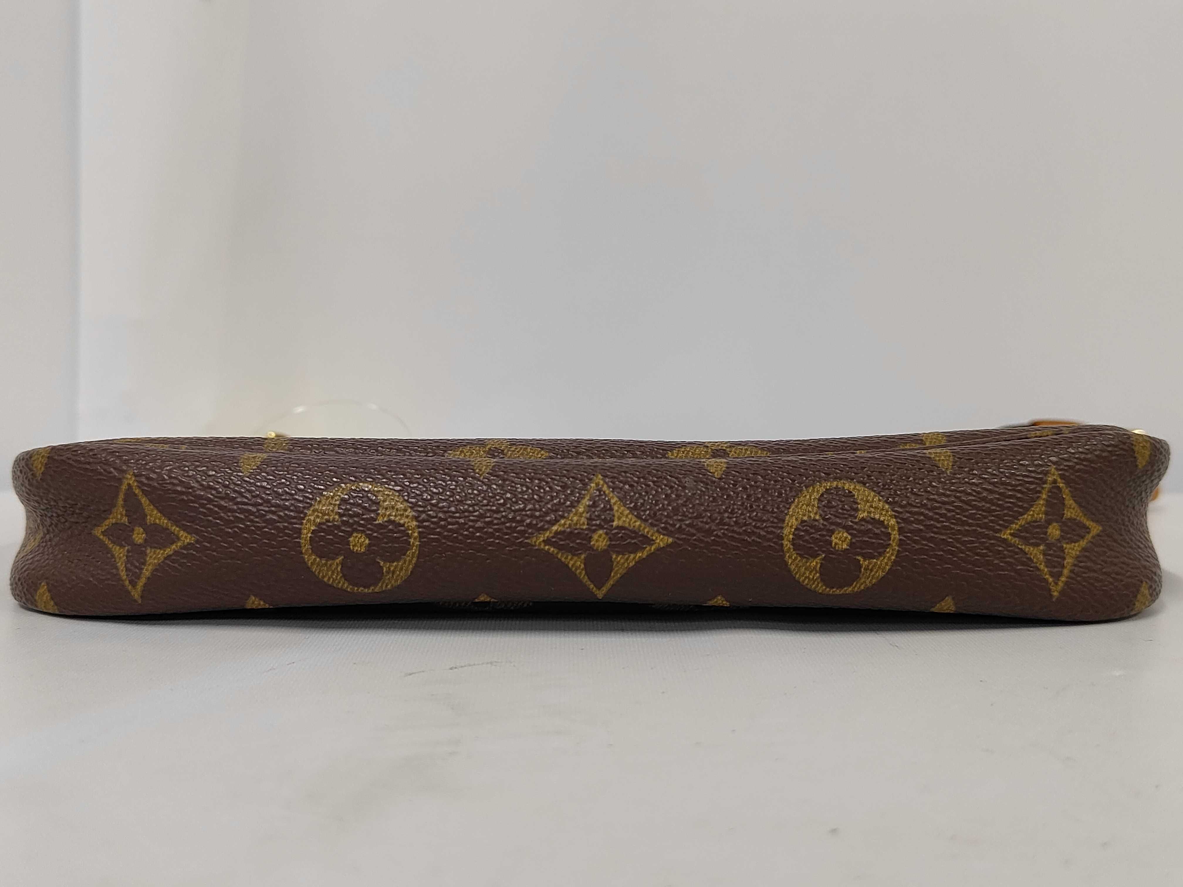 Monogram Pochette Accessoires M51980 Handbag — view 8