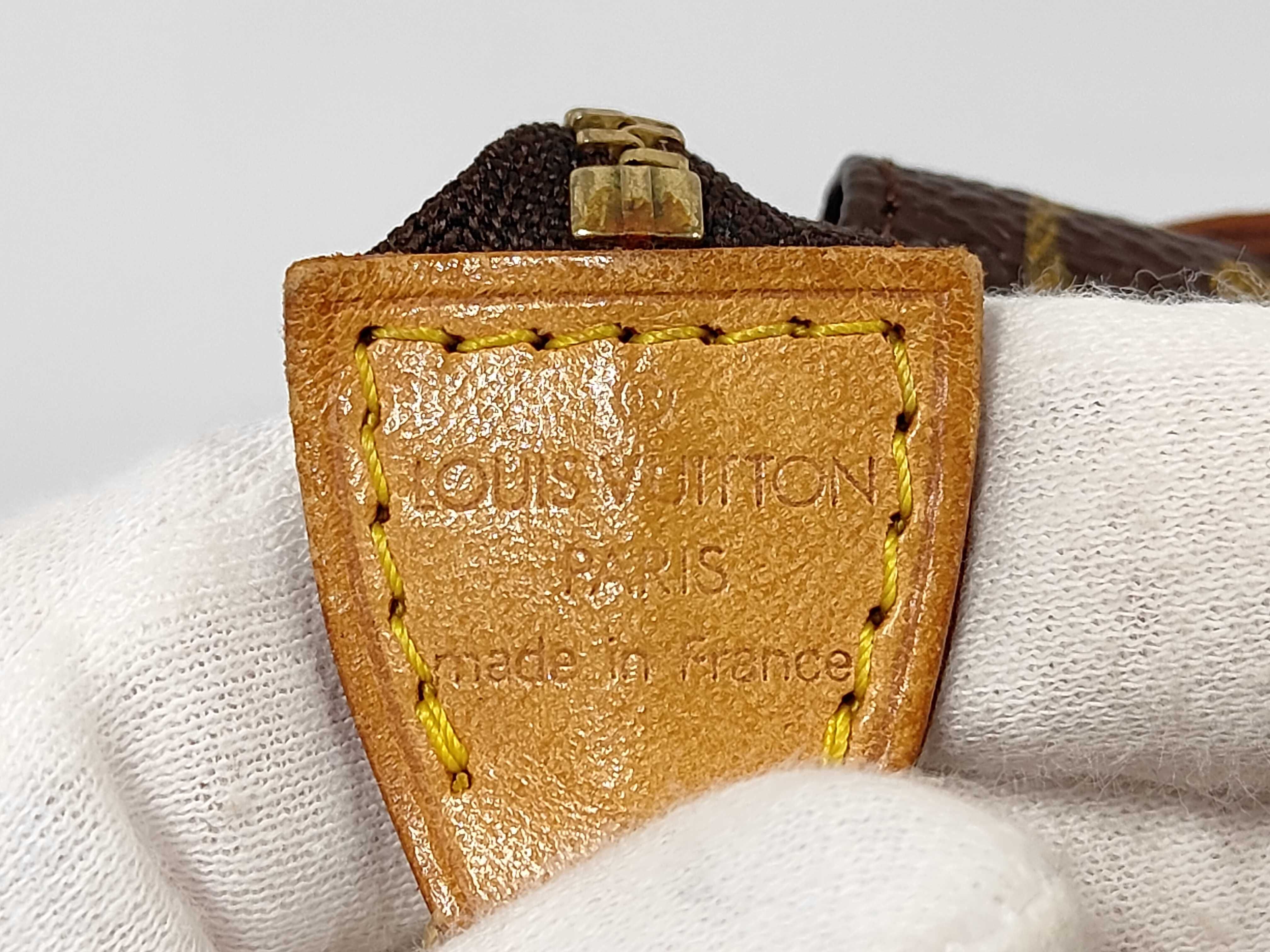 Monogram Pochette Accessoires M51980 Handbag — view 9
